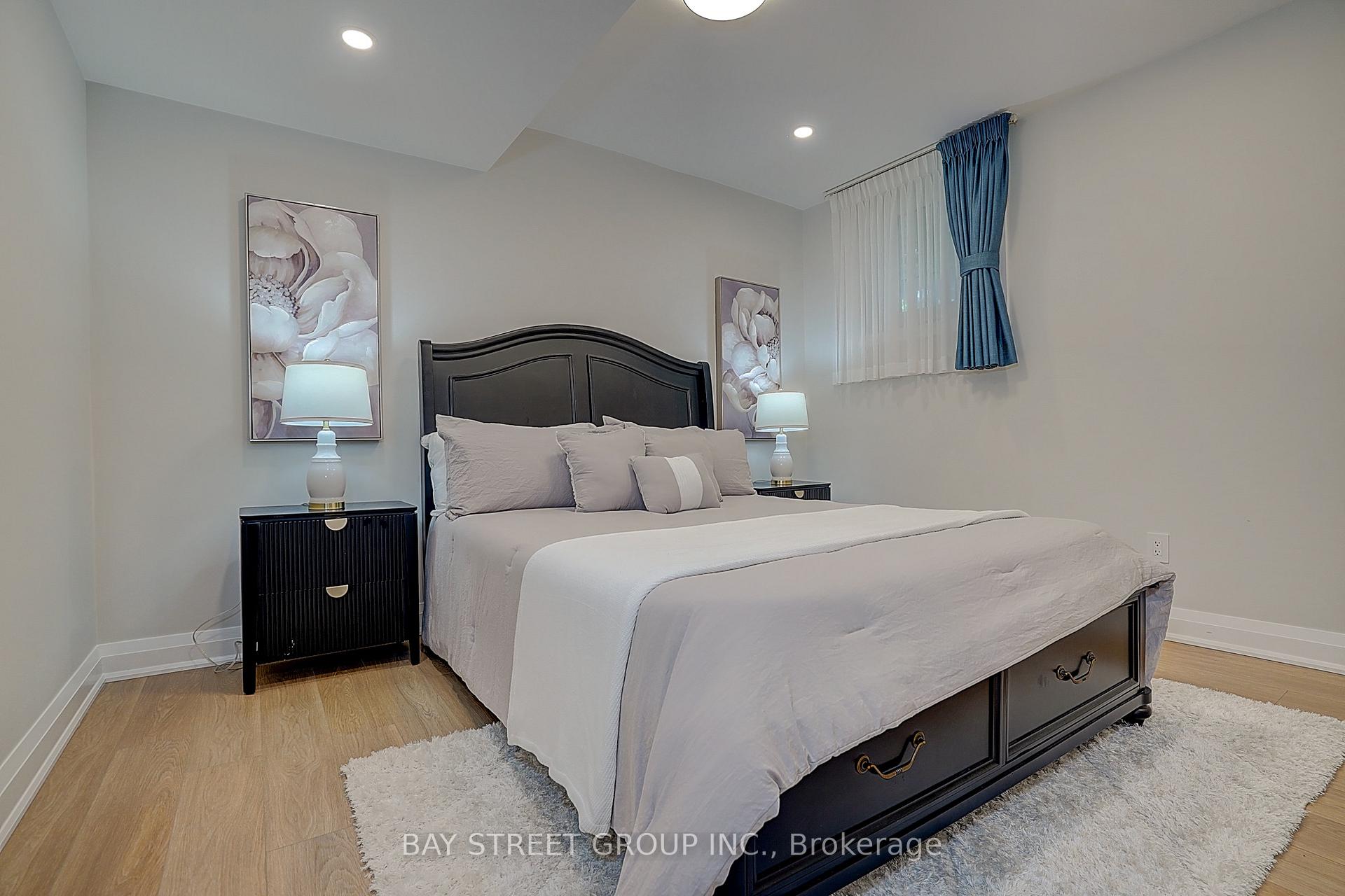 Photo 31 of 107 Crawford Rose Drive, Aurora, Aurora Heights — HOMEH