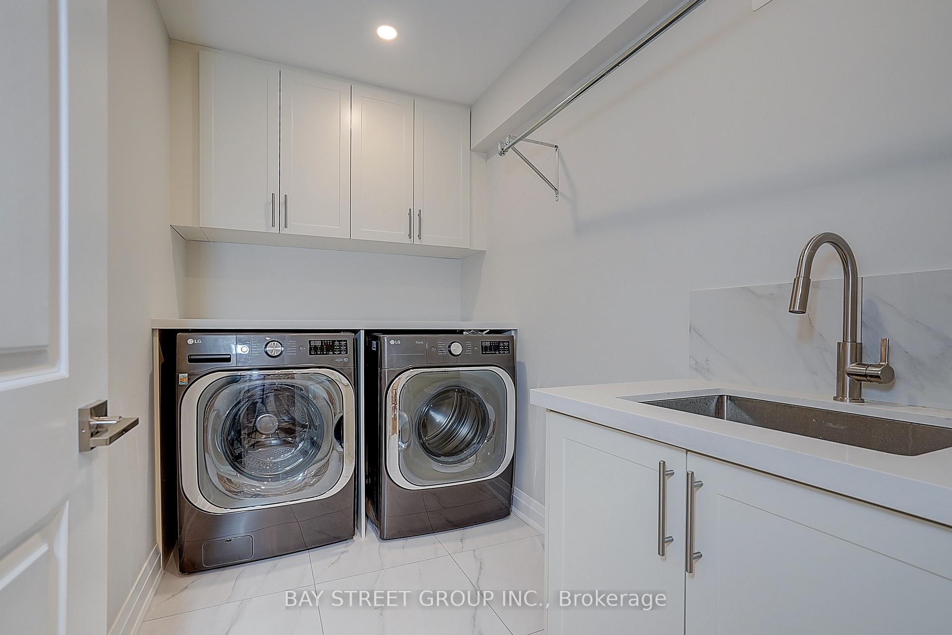 Photo 33 of 107 Crawford Rose Drive, Aurora, Aurora Heights — HOMEH