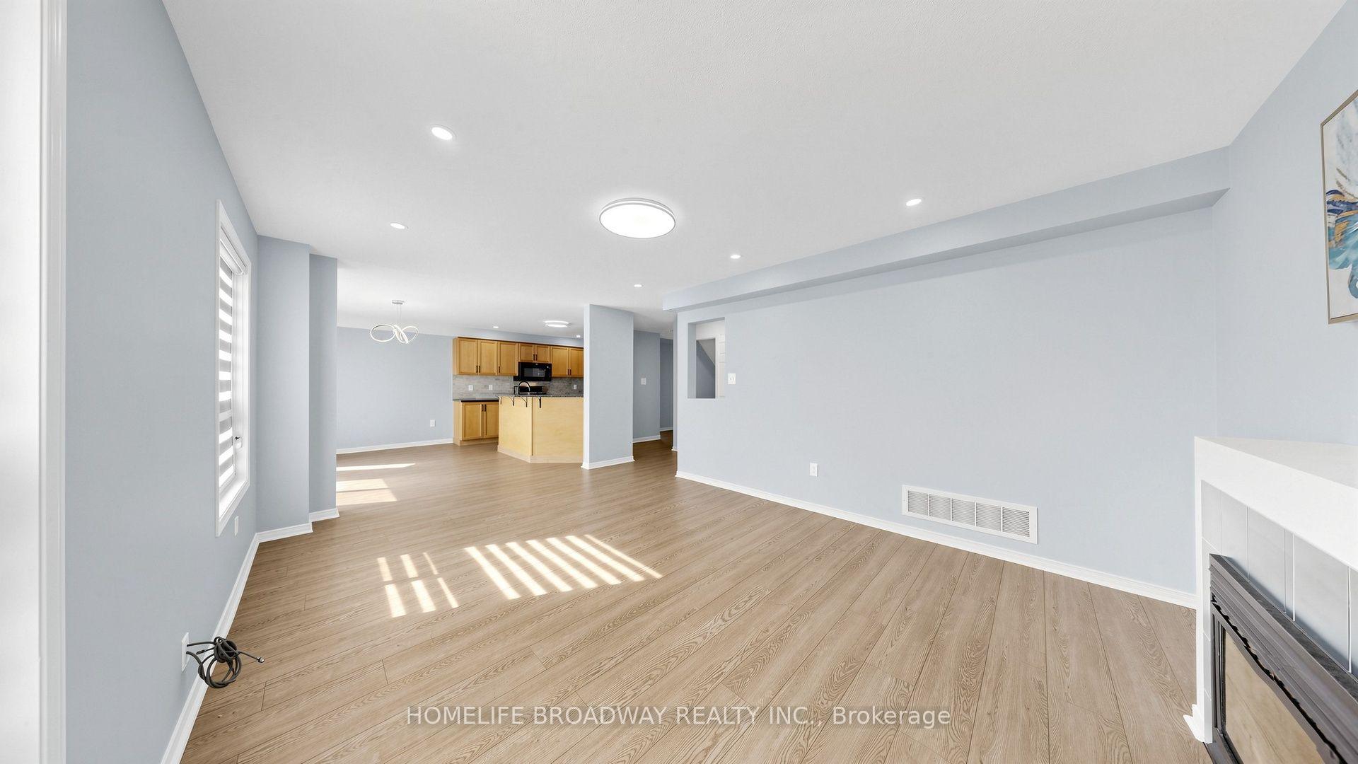 Photo 8 of 145 Livingstone Street E, Barrie, East Bayfield — HOMEH