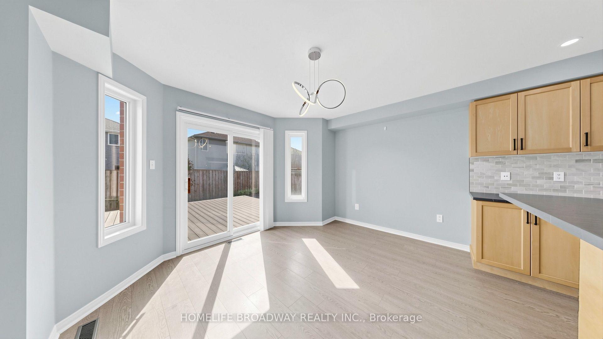 Photo 12 of 145 Livingstone Street E, Barrie, East Bayfield — HOMEH