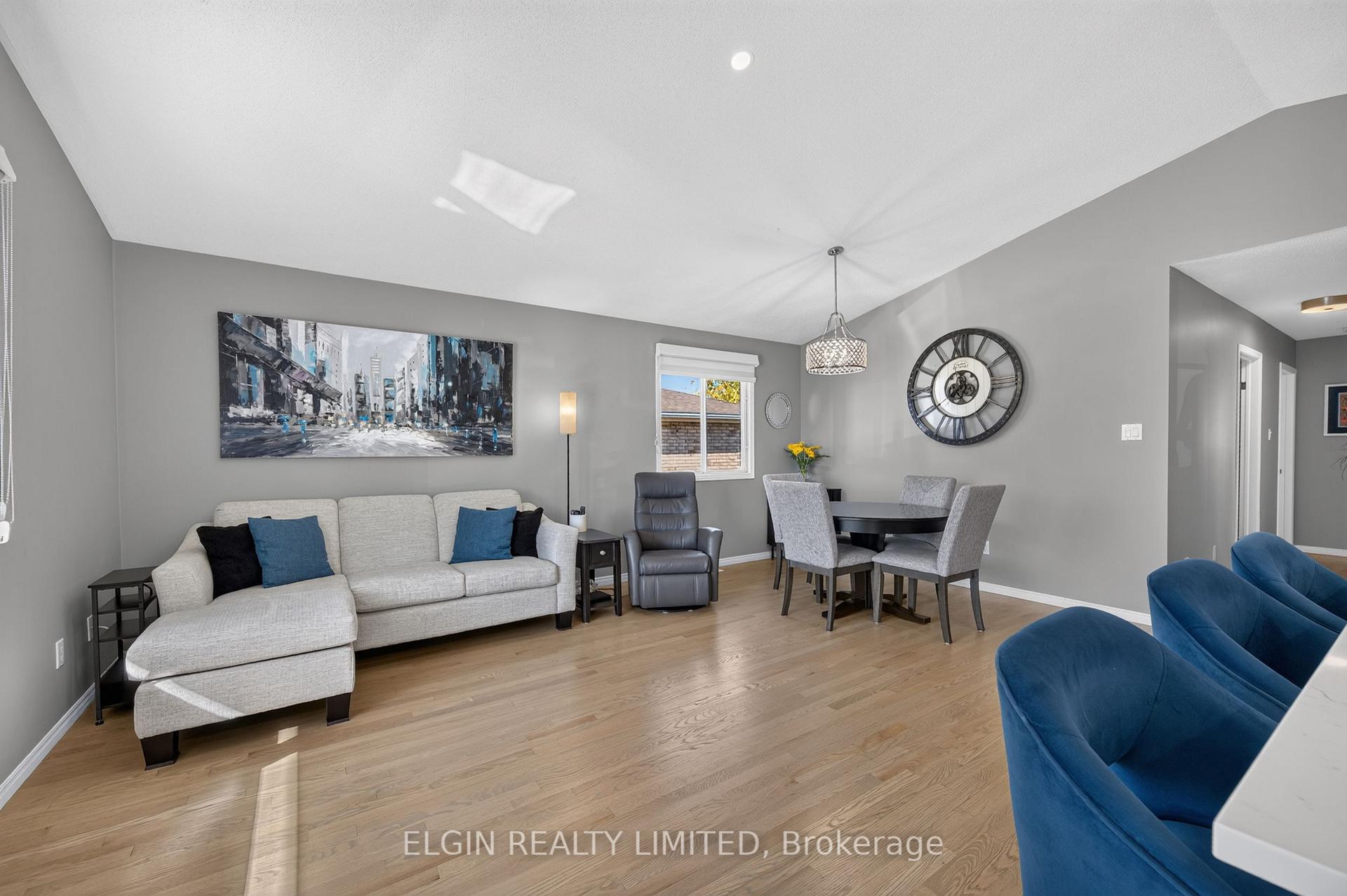 Photo 5 of 12 Rickwood Place, St. Thomas — HOMEH