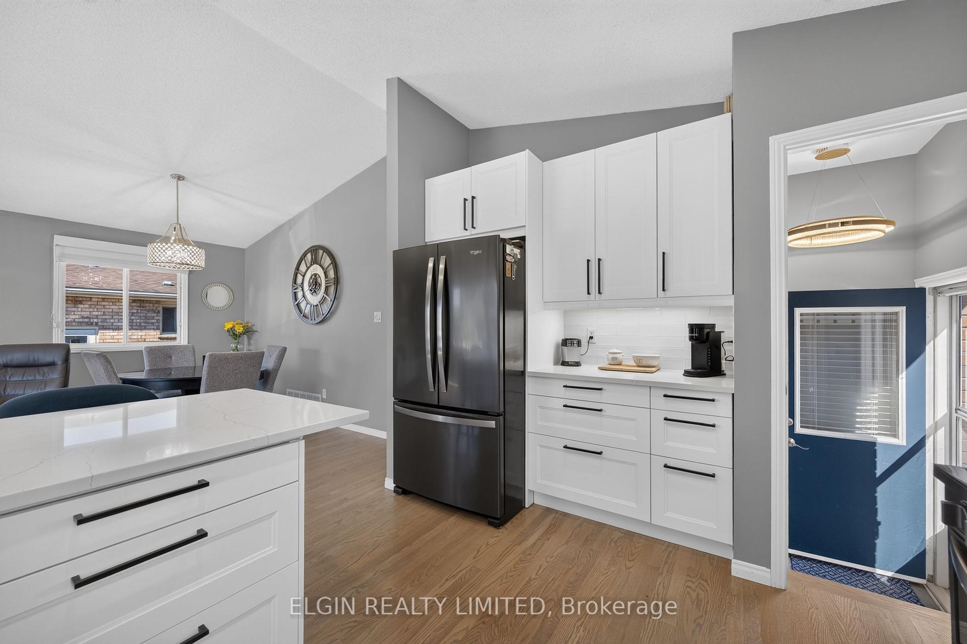 Photo 11 of 12 Rickwood Place, St. Thomas — HOMEH