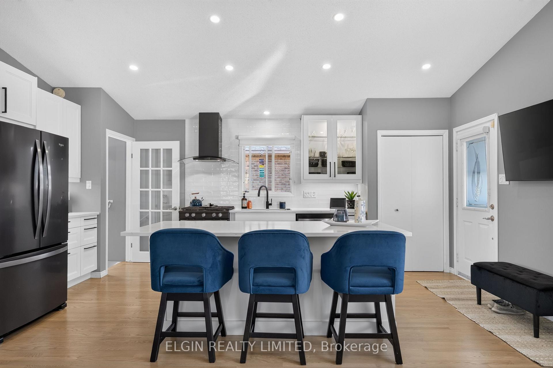 Photo 12 of 12 Rickwood Place, St. Thomas — HOMEH