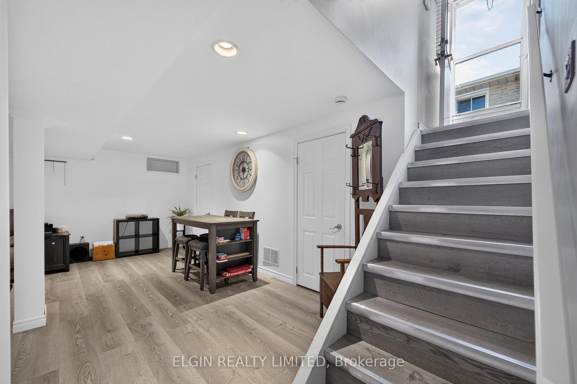 Photo 21 of 12 Rickwood Place, St. Thomas — HOMEH