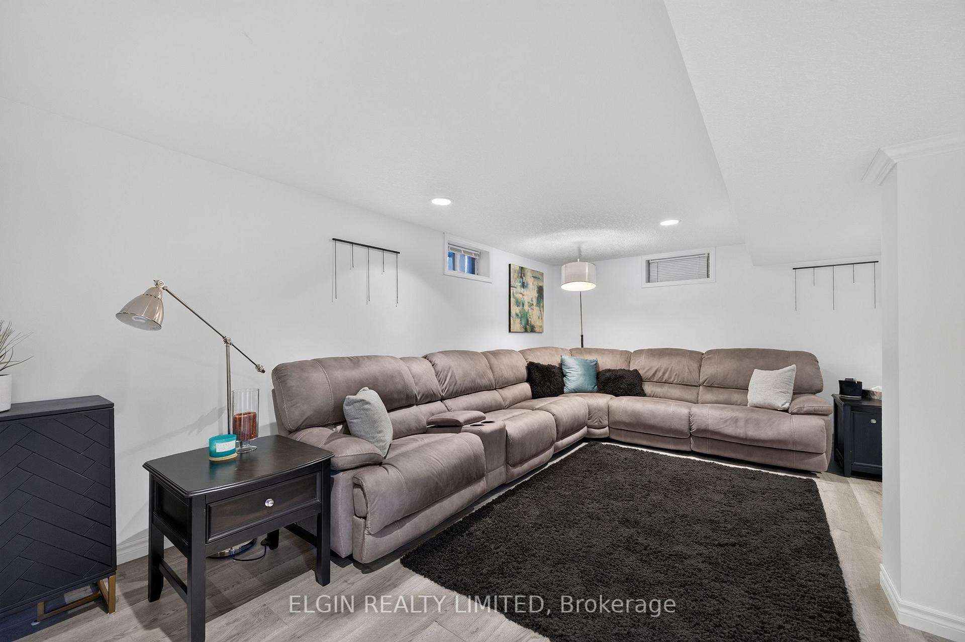 Photo 22 of 12 Rickwood Place, St. Thomas — HOMEH