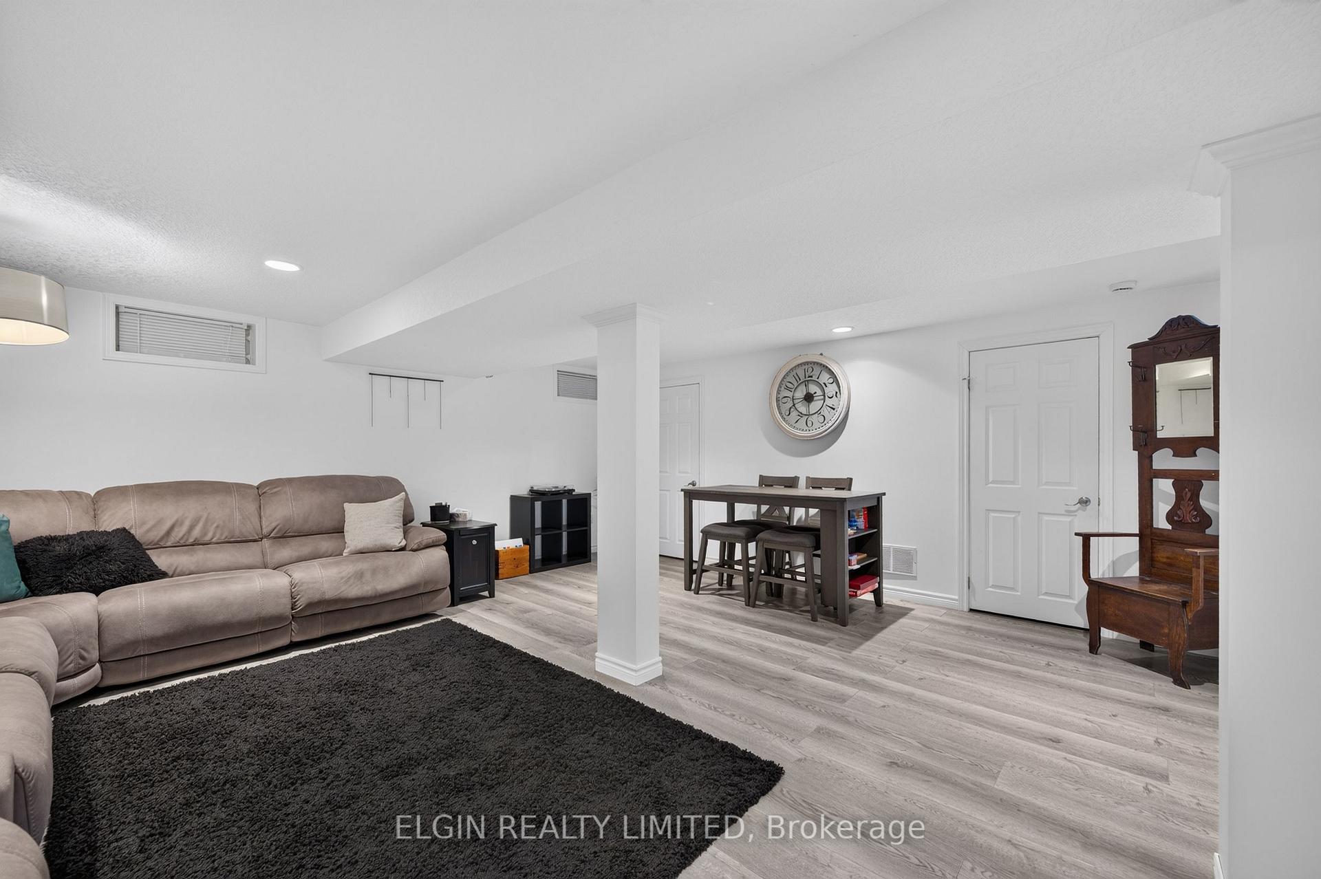 Photo 23 of 12 Rickwood Place, St. Thomas — HOMEH