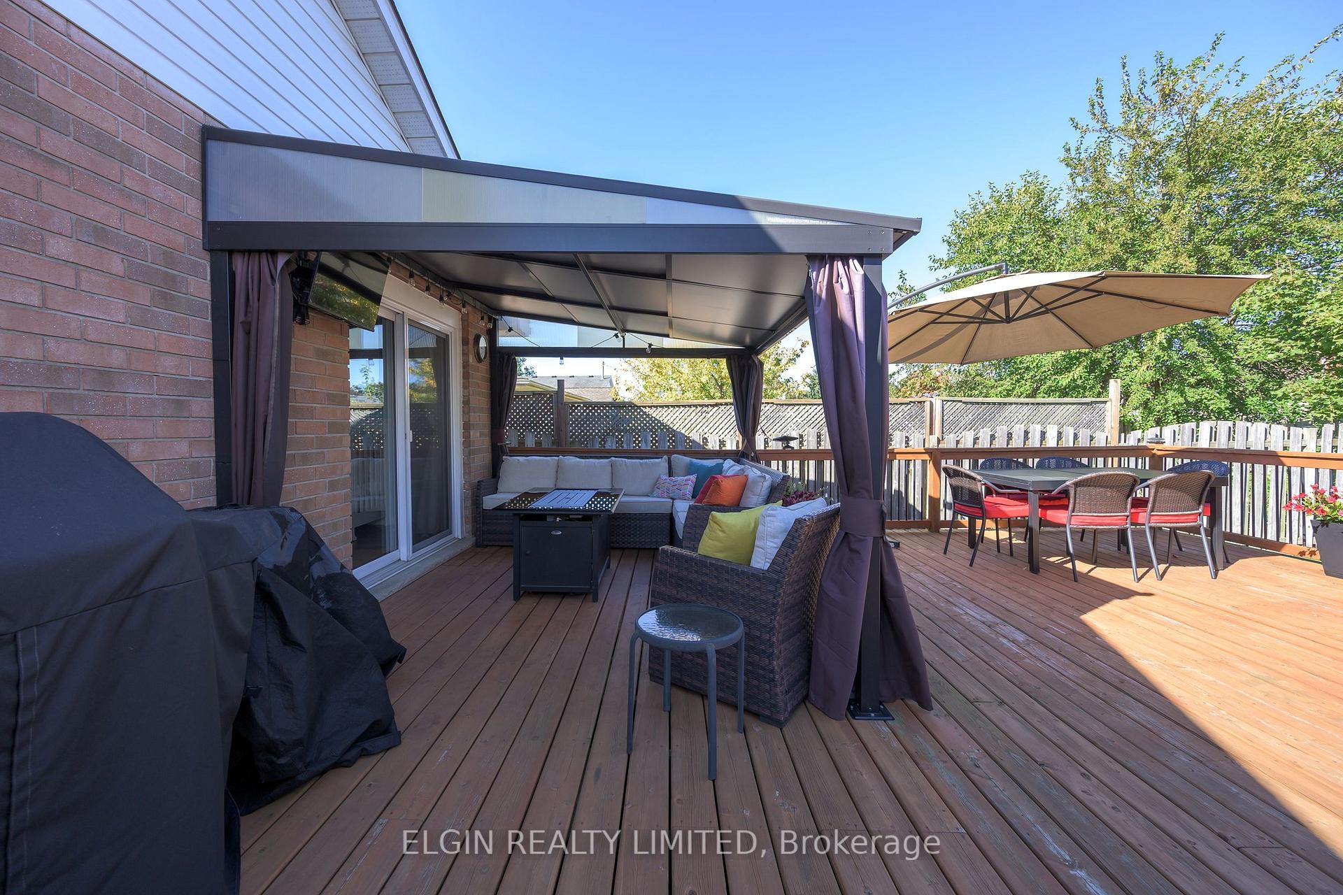 Photo 32 of 12 Rickwood Place, St. Thomas — HOMEH