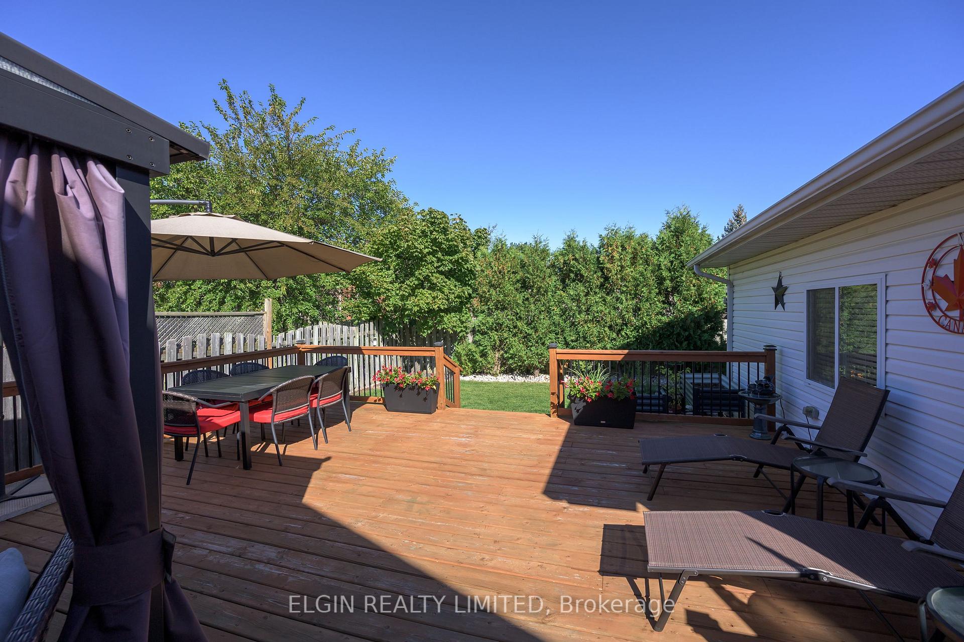 Photo 33 of 12 Rickwood Place, St. Thomas — HOMEH