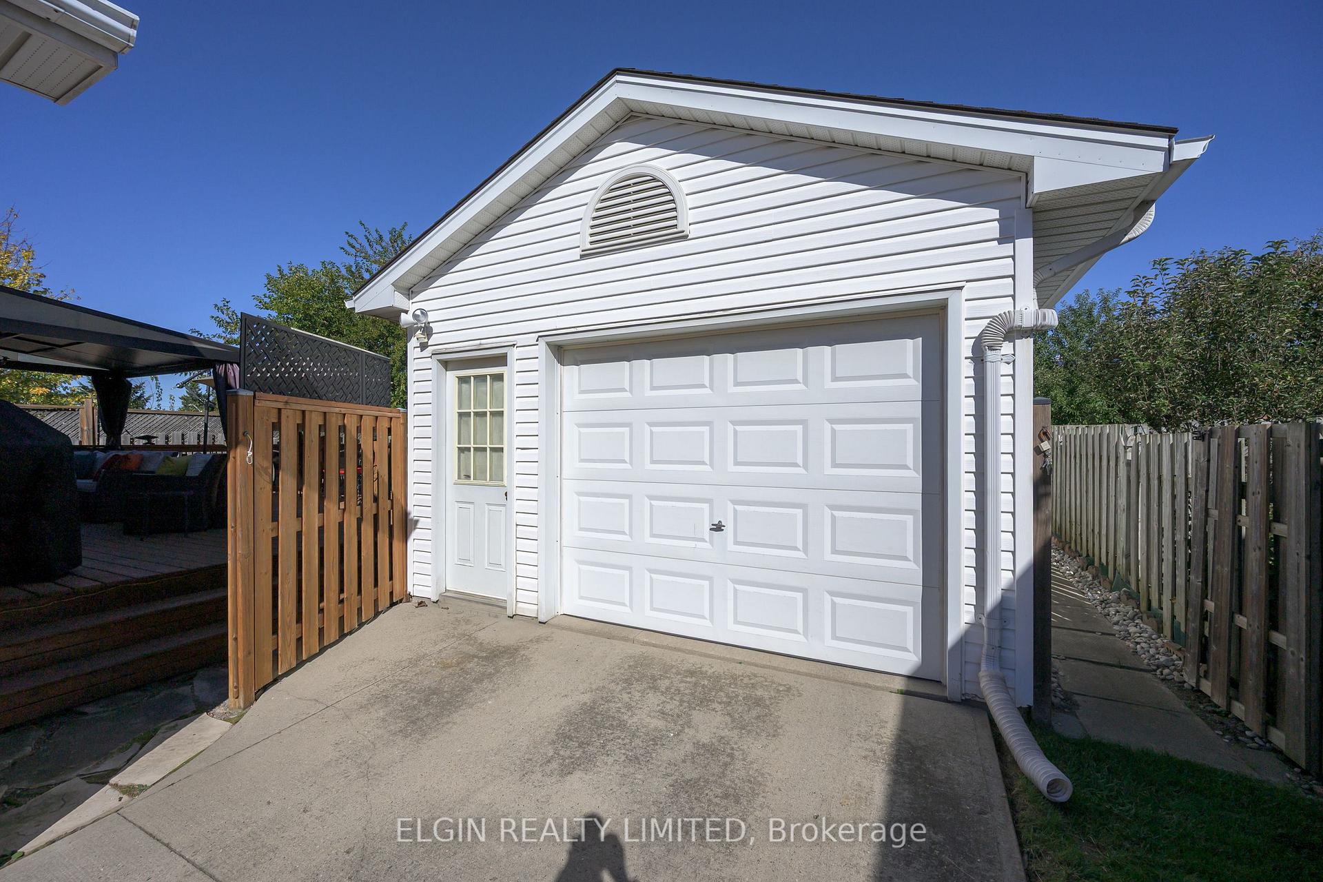 Photo 42 of 12 Rickwood Place, St. Thomas — HOMEH