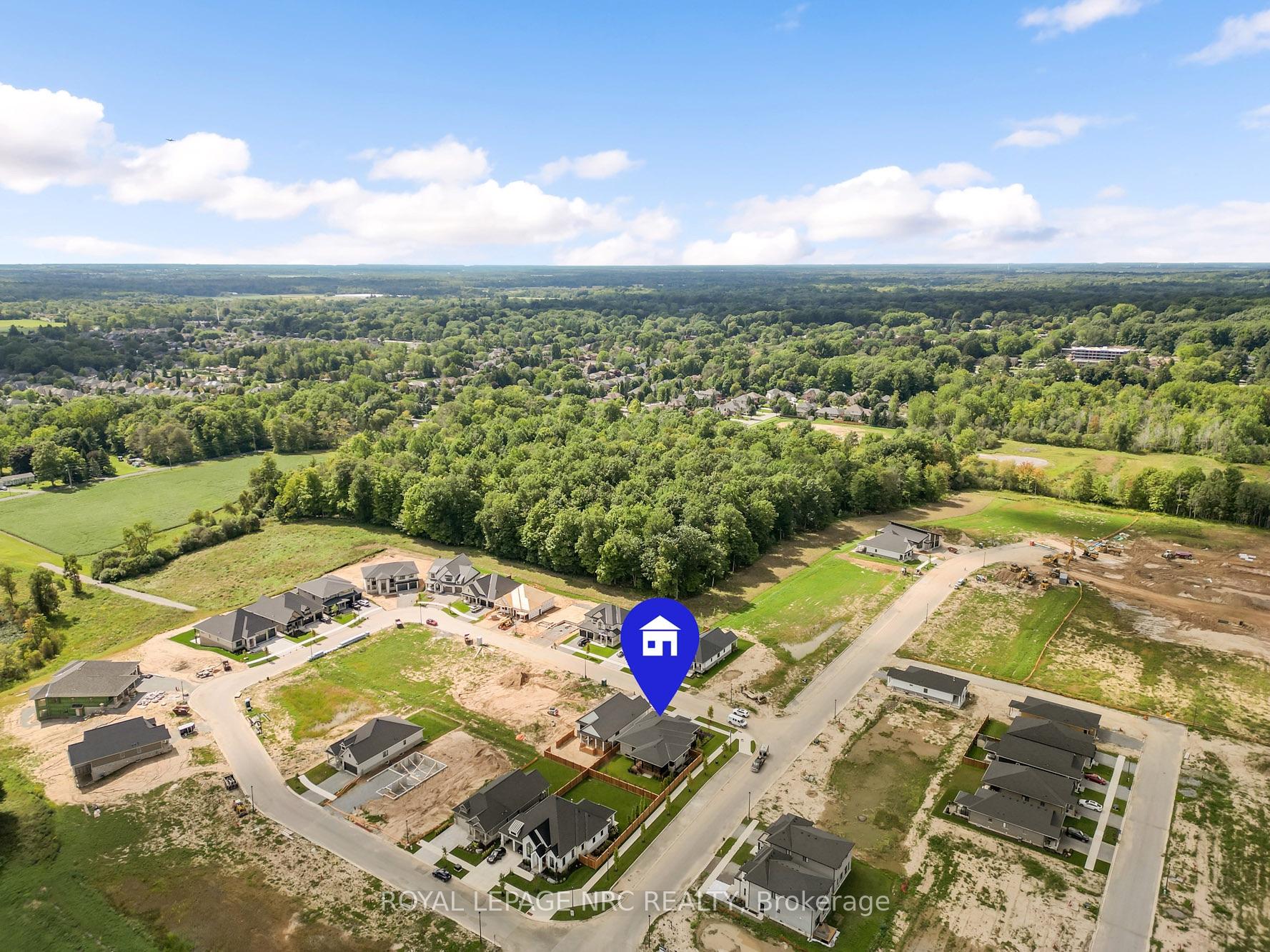 Photo 4 of 50 Page Street, Pelham, Fonthill — HOMEH