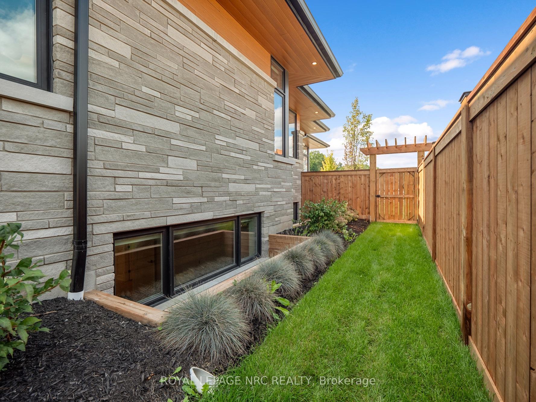 Photo 11 of 50 Page Street, Pelham, Fonthill — HOMEH