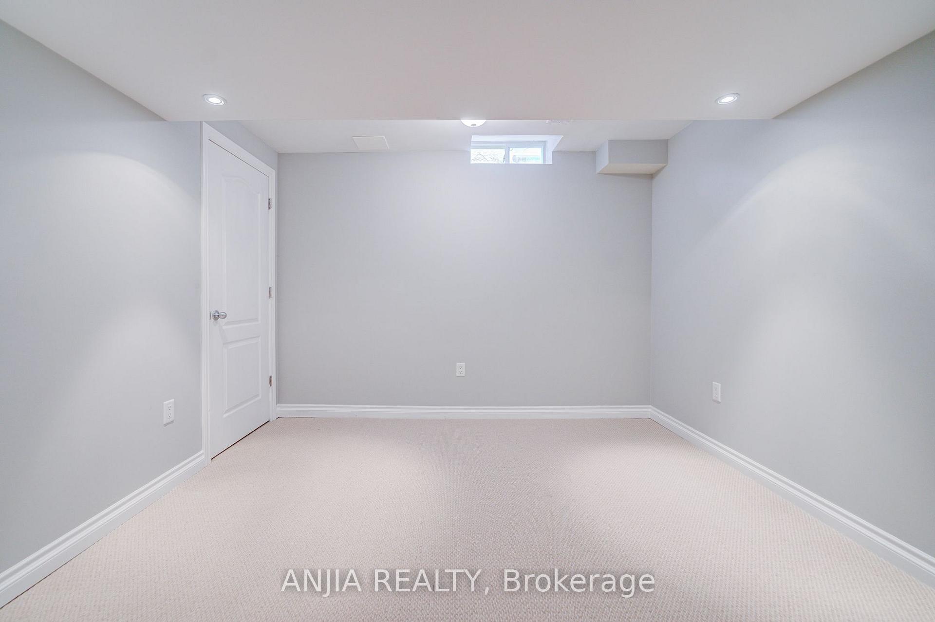 Photo 45 of 6 Expedition Crescent, Whitchurch-Stouffville, Stouffville — HOMEH