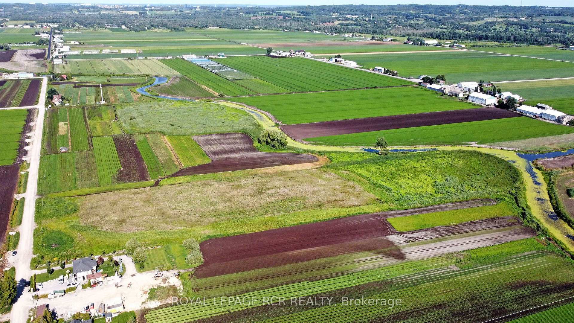 Photo 11 of 241 Devald Road, Bradford West Gwillimbury, Rural Bradford West Gwillimbury — HOMEH
