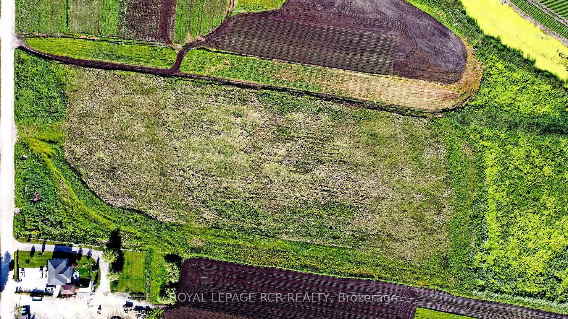Photo 15 of 241 Devald Road, Bradford West Gwillimbury, Rural Bradford West Gwillimbury — HOMEH
