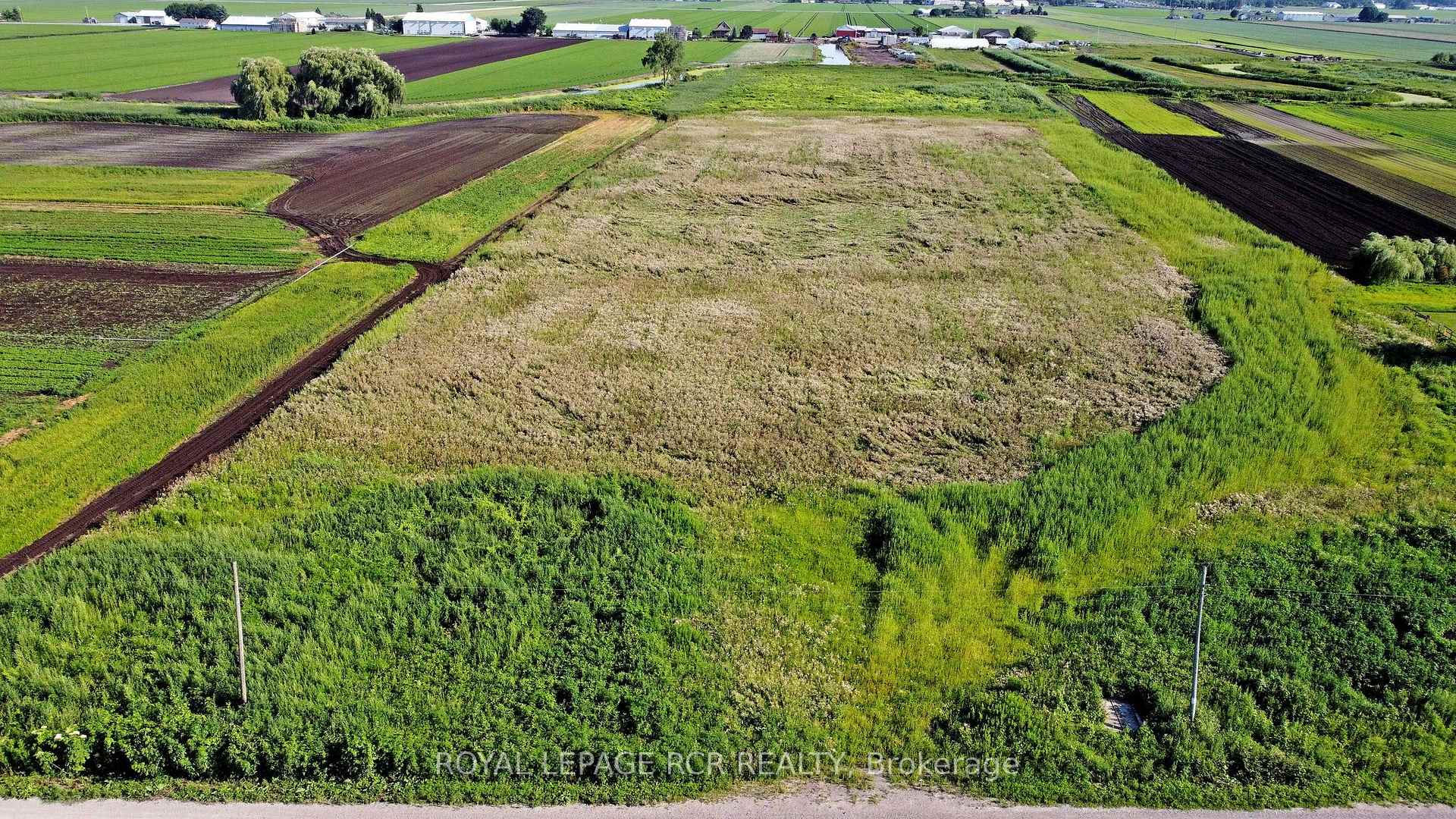 Photo 32 of 241 Devald Road, Bradford West Gwillimbury, Rural Bradford West Gwillimbury — HOMEH