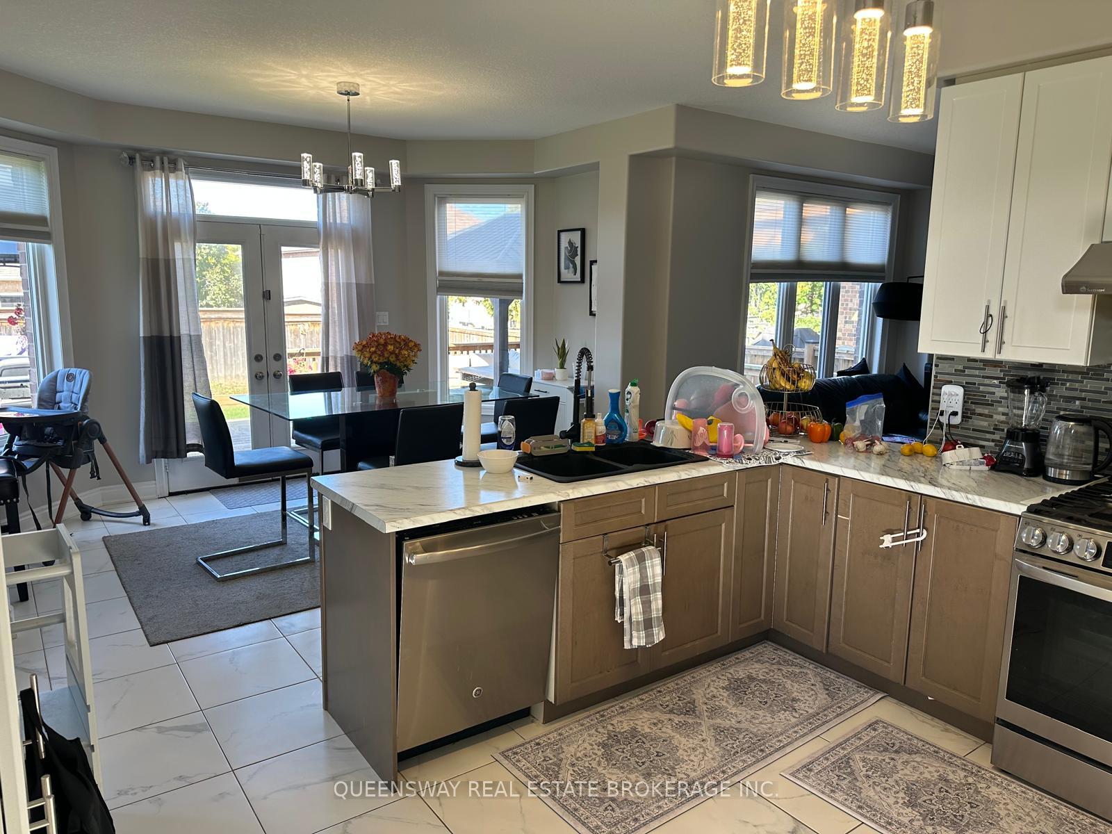 Photo 13 of 2 Tim Jacobs Drive, Georgina, Keswick South — HOMEH