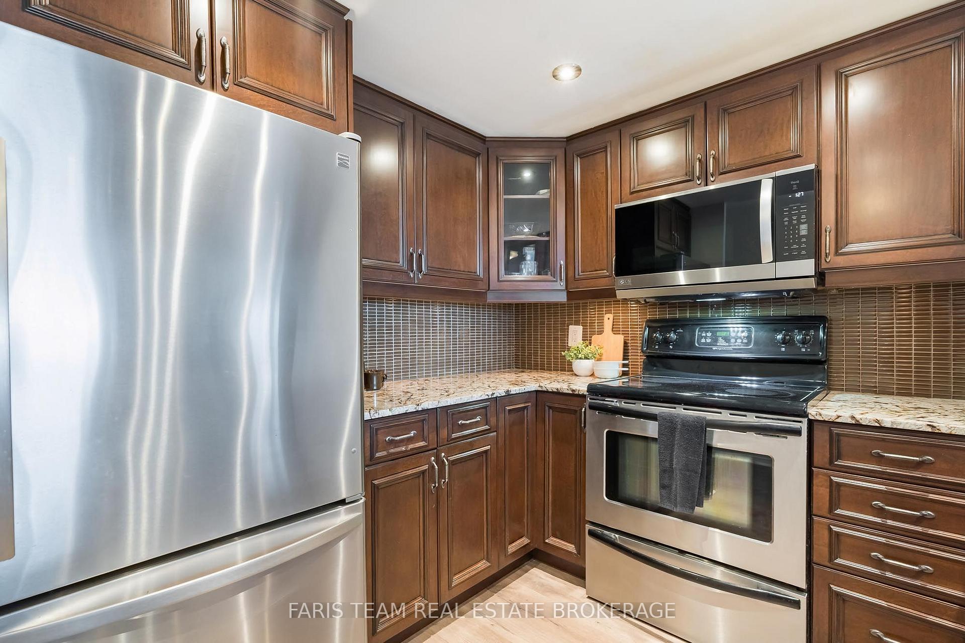 Photo 4 of Unit 1508, 150 Dunlop Street E, Barrie, City Centre — HOMEH
