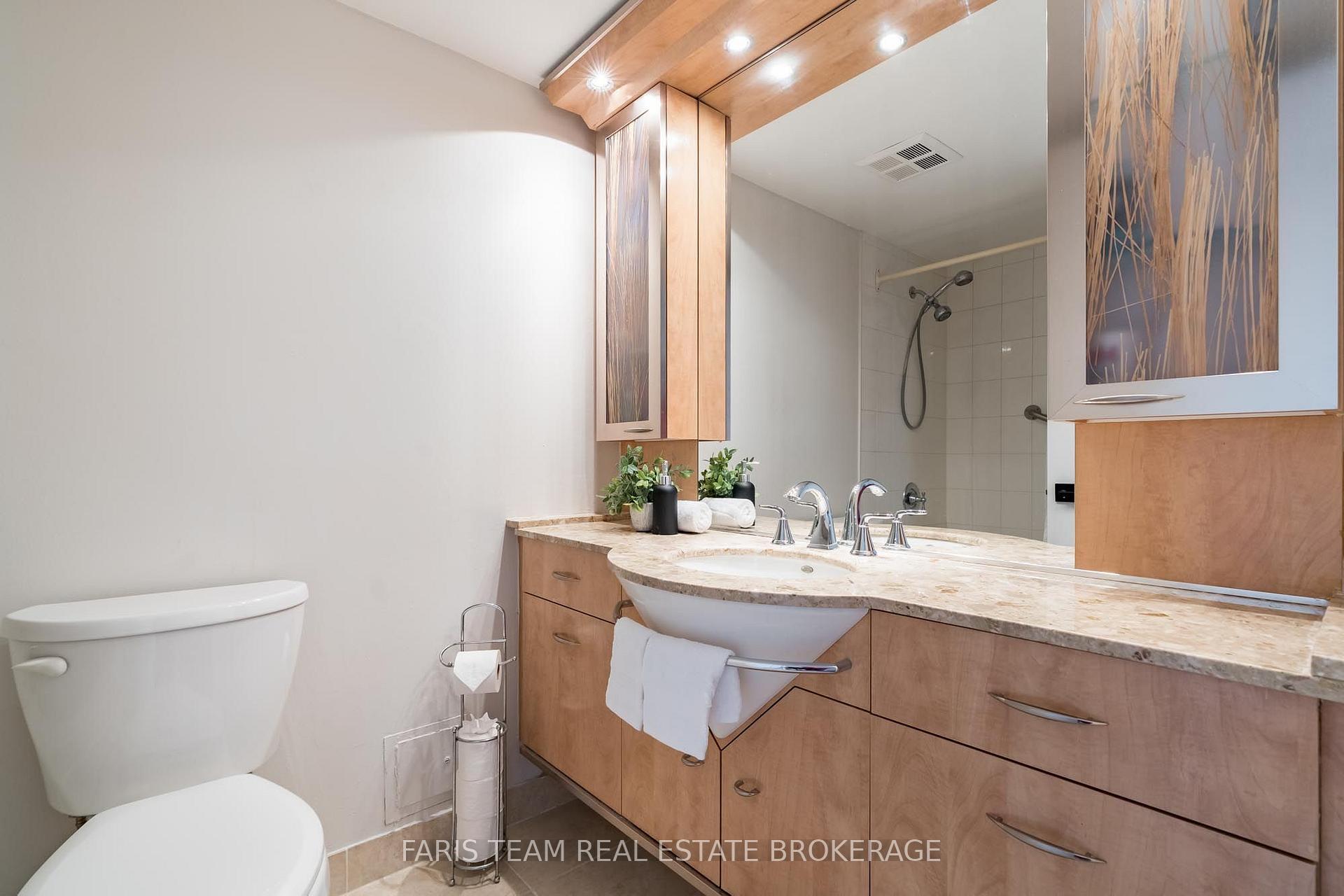 Photo 11 of Unit 1508, 150 Dunlop Street E, Barrie, City Centre — HOMEH