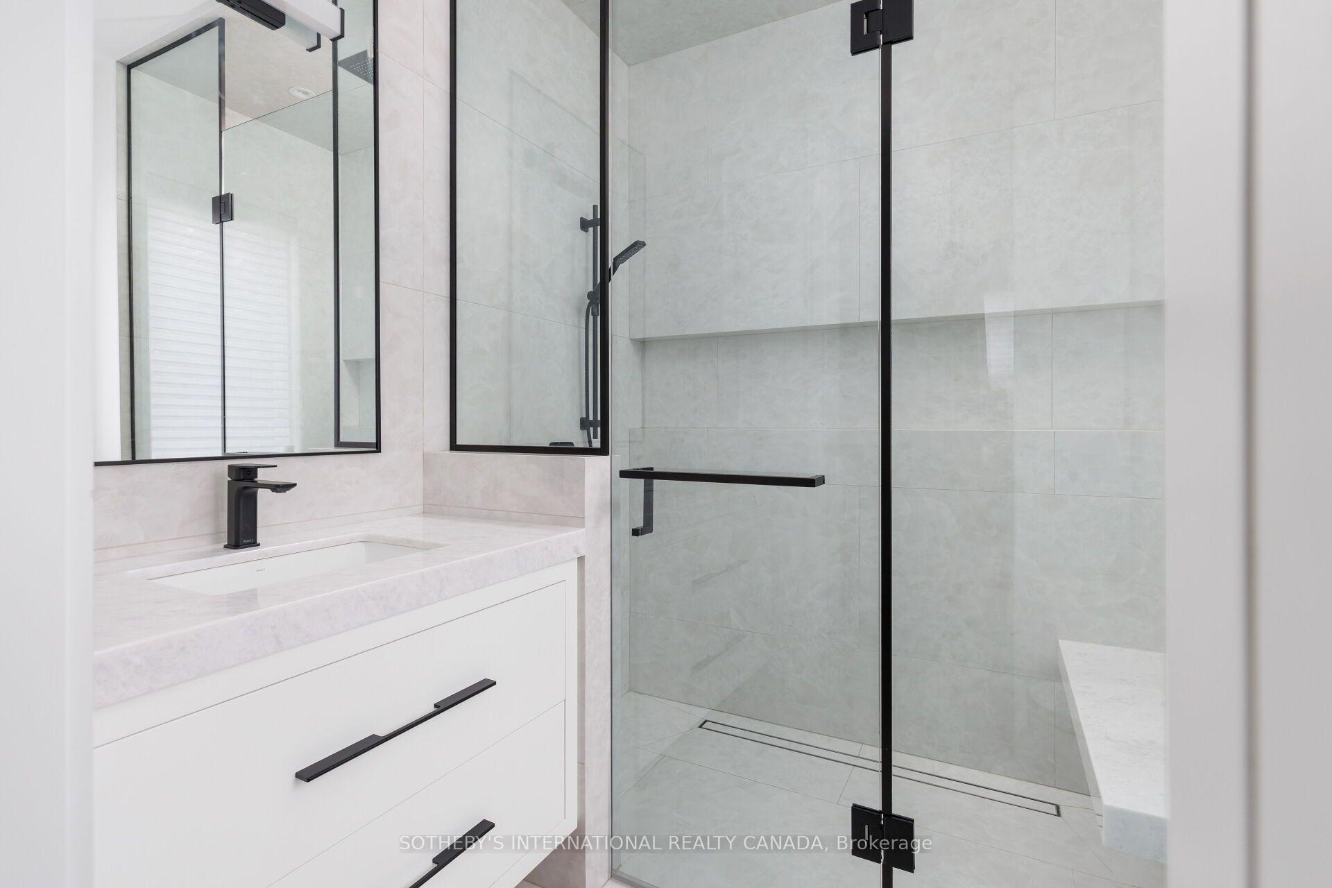 Photo 28 of 18 Blair Athol Crescent, Etobicoke, Princess-Rosethorn — HOMEH