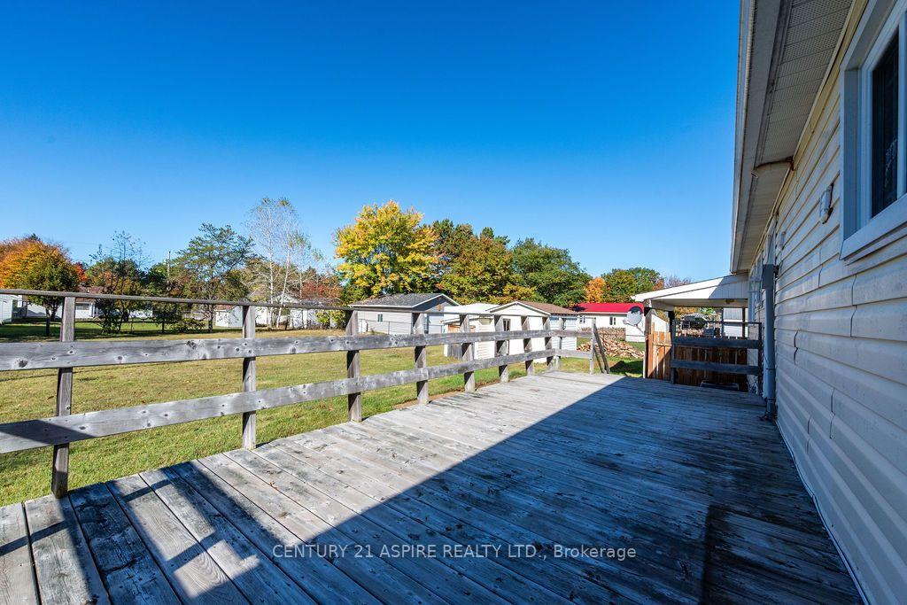 Photo 35 of 7 William Street, Petawawa, Petawawa — HOMEH