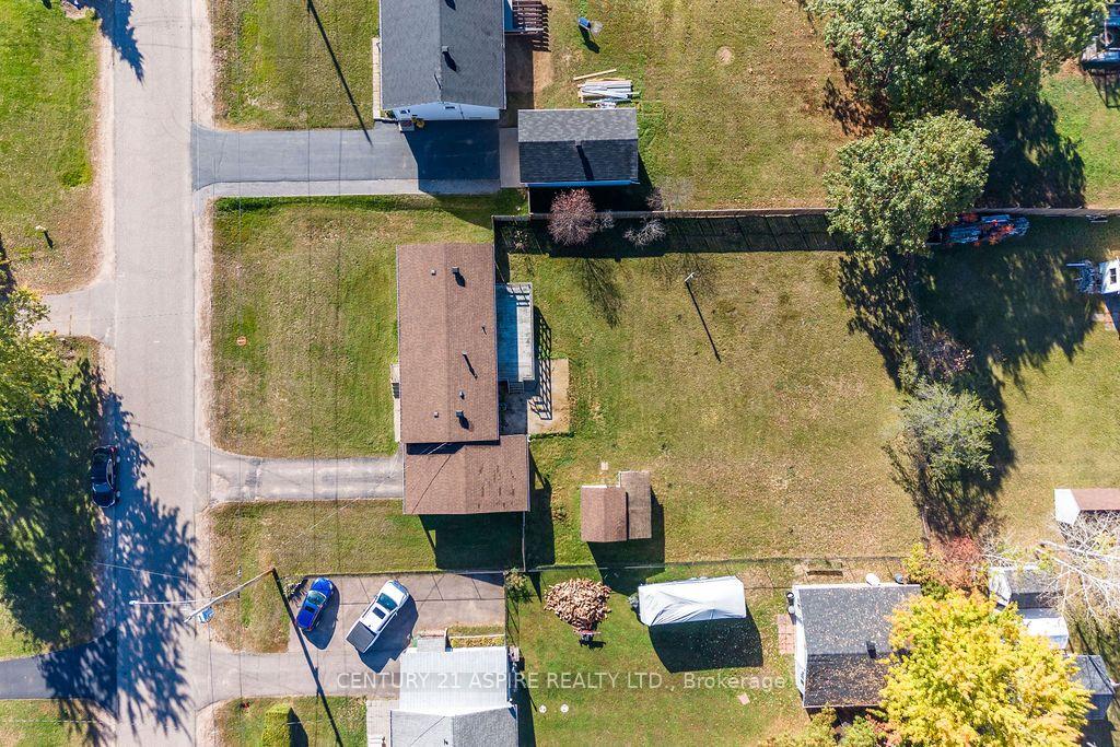 Photo 43 of 7 William Street, Petawawa, Petawawa — HOMEH