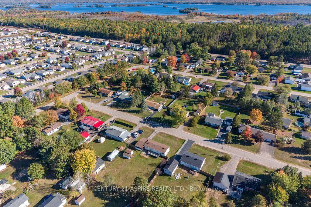 Photo 47 of 7 William Street, Petawawa, Petawawa — HOMEH