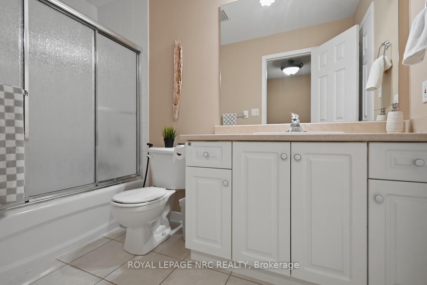 Photo 31 of 65 Mccaffery Crescent, St. Catharines, Rykert/Vansickle — HOMEH