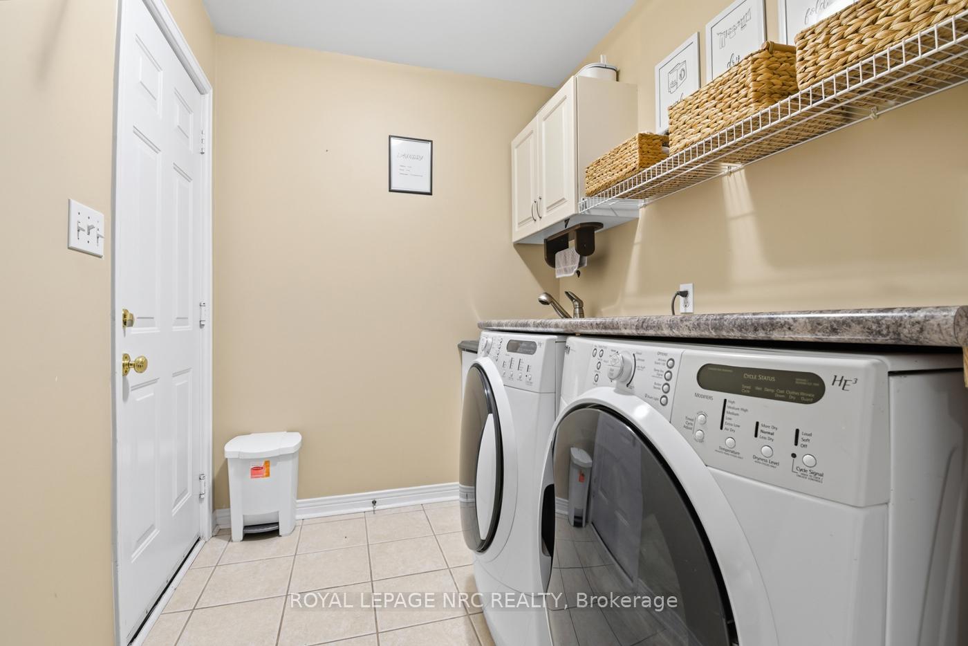 Photo 32 of 65 Mccaffery Crescent, St. Catharines, Rykert/Vansickle — HOMEH