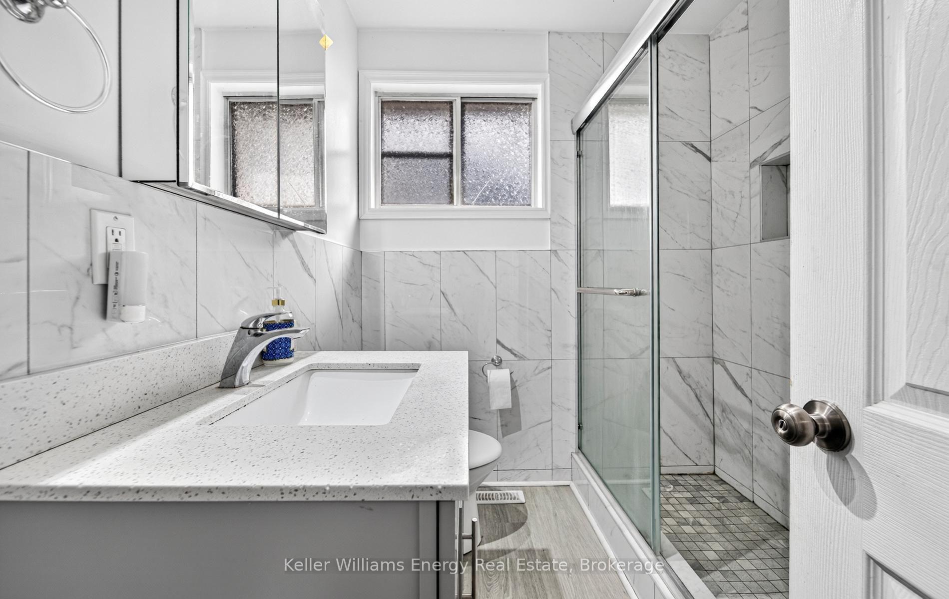 Photo 18 of 657 Taylor Avenue, Oshawa, Donevan — HOMEH