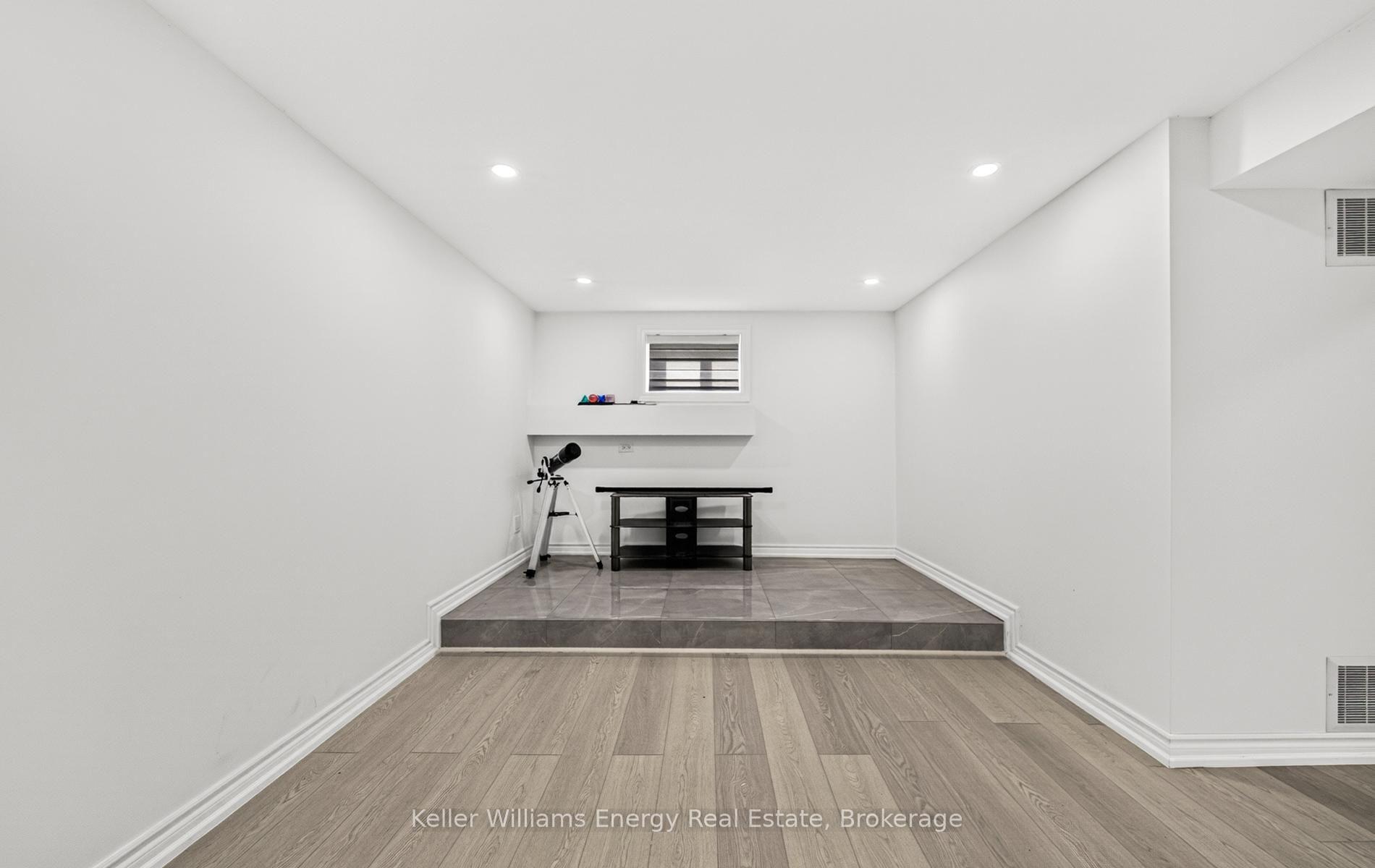 Photo 34 of 657 Taylor Avenue, Oshawa, Donevan — HOMEH