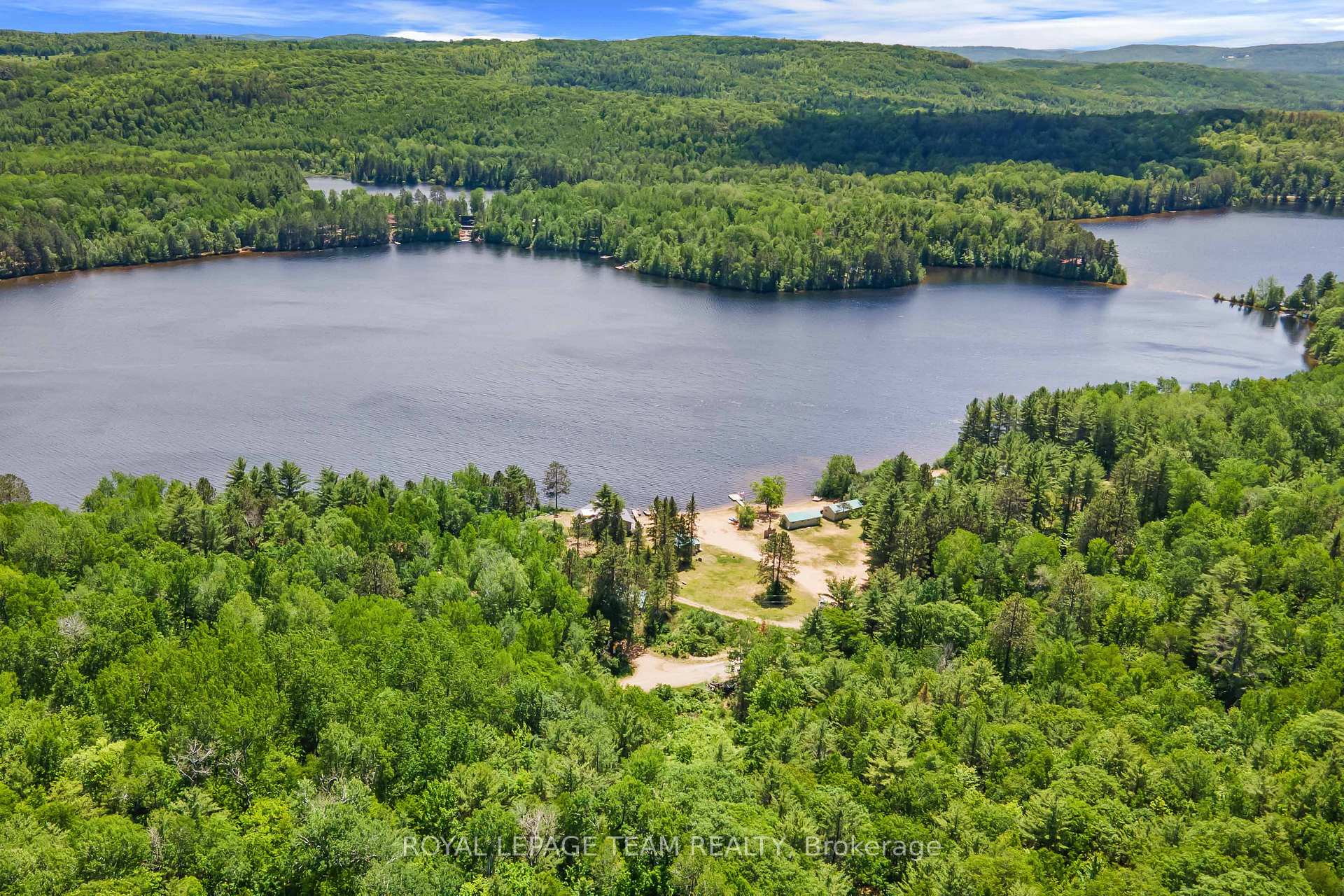 Photo of 695 Long Lake Road