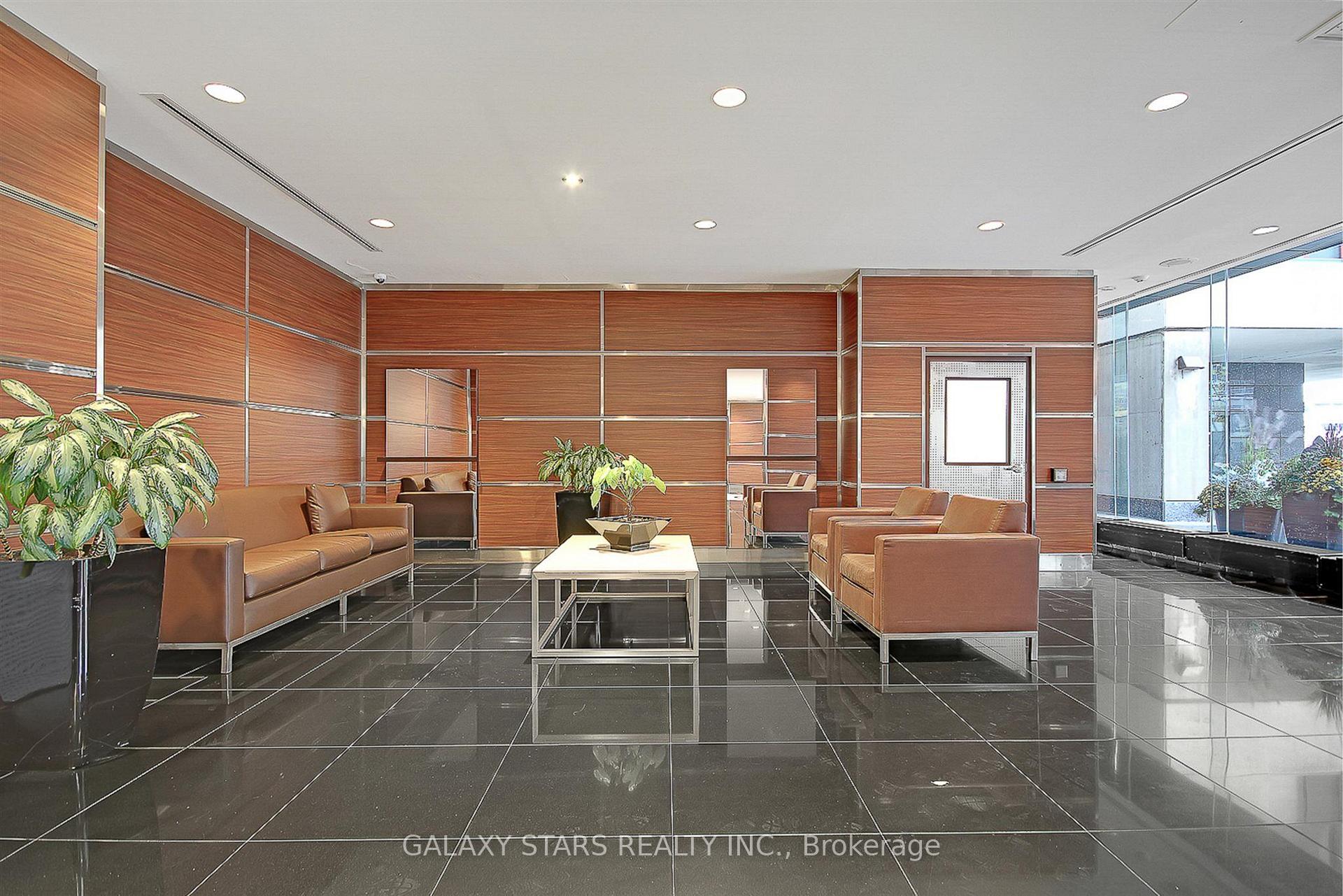 Photo 4 of Unit 2606, 77 Harbour Square, Toronto, Waterfront Communities — HOMEH