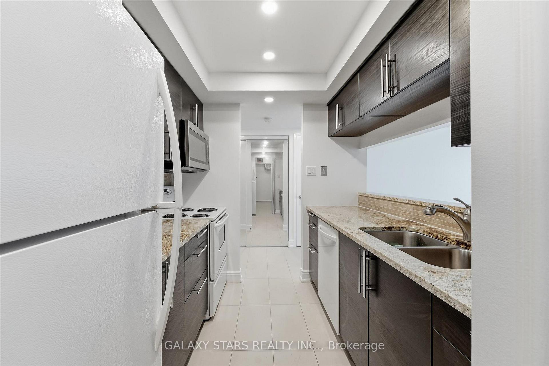 Photo 14 of Unit 2606, 77 Harbour Square, Toronto, Waterfront Communities — HOMEH