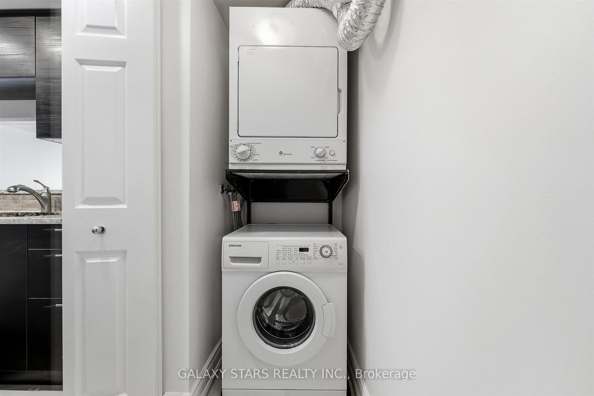 Photo 15 of Unit 2606, 77 Harbour Square, Toronto, Waterfront Communities — HOMEH