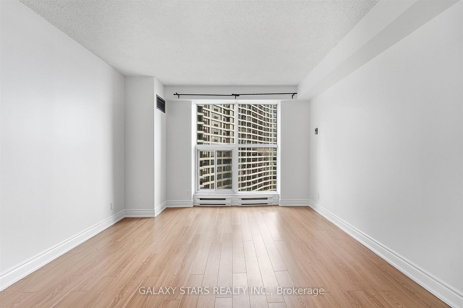 Photo 18 of Unit 2606, 77 Harbour Square, Toronto, Waterfront Communities — HOMEH