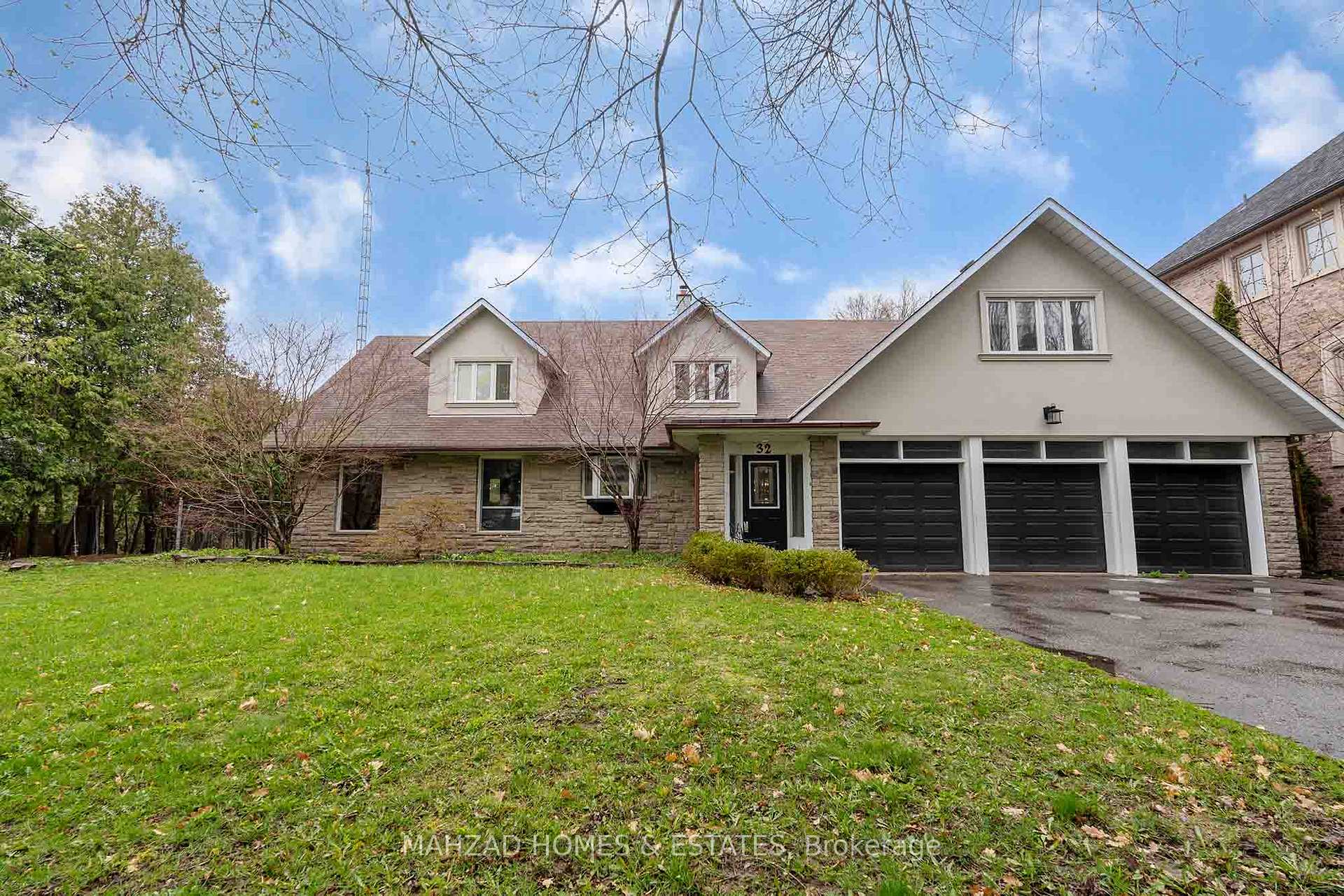 Photo 4 of 32 Maryvale Crescent, Richmond Hill, South Richvale — HOMEH