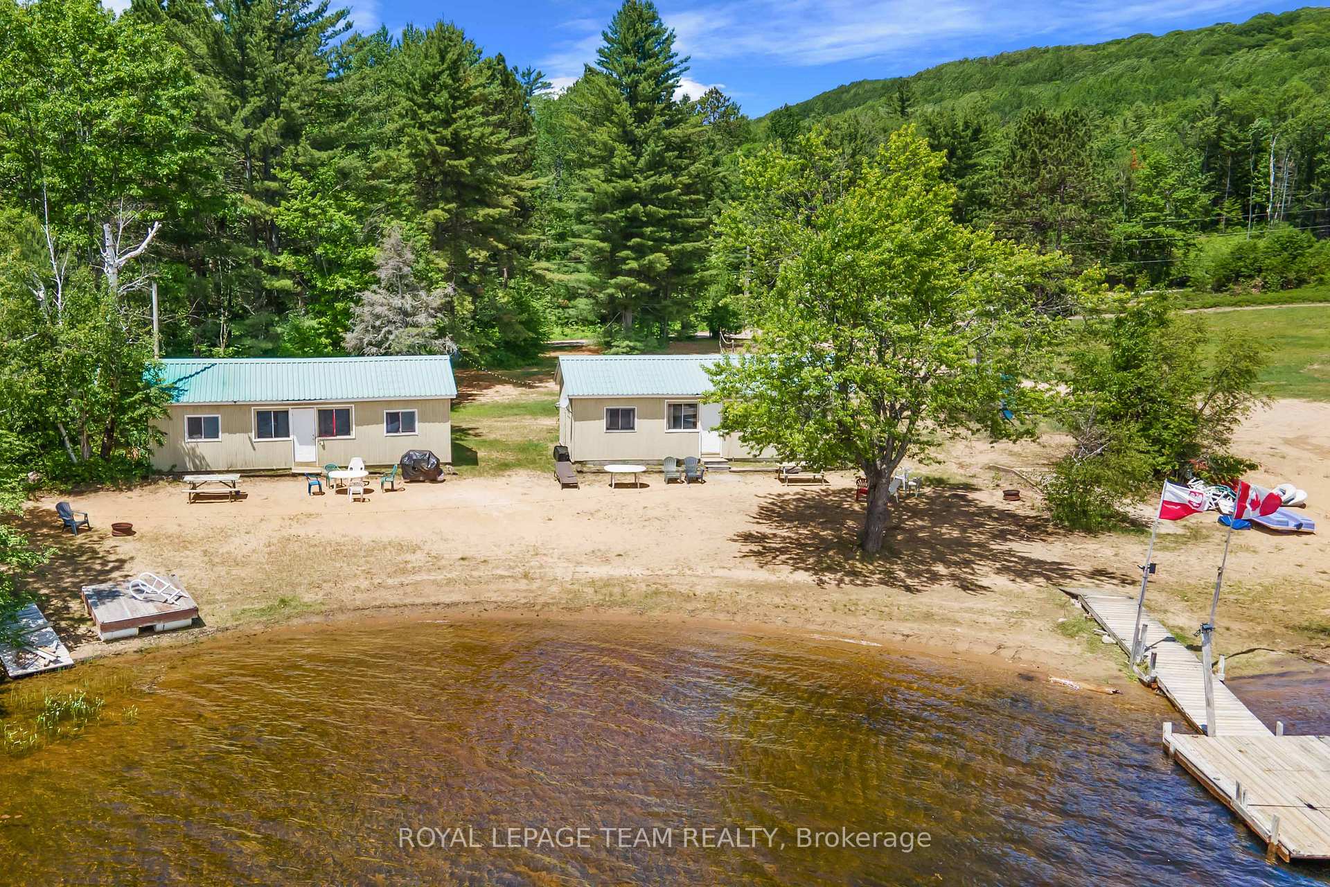 Photo of 662 Long Lake Road