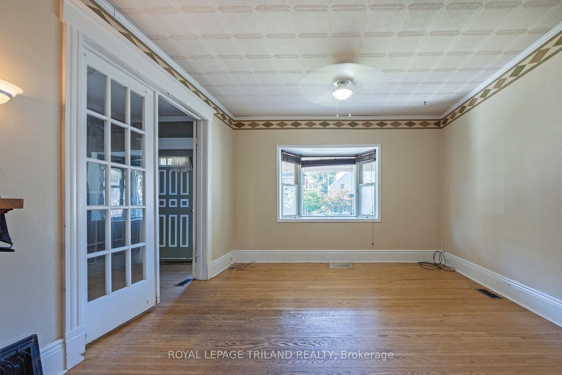 Photo 8 of 22 Hemlock Street, St. Thomas — HOMEH