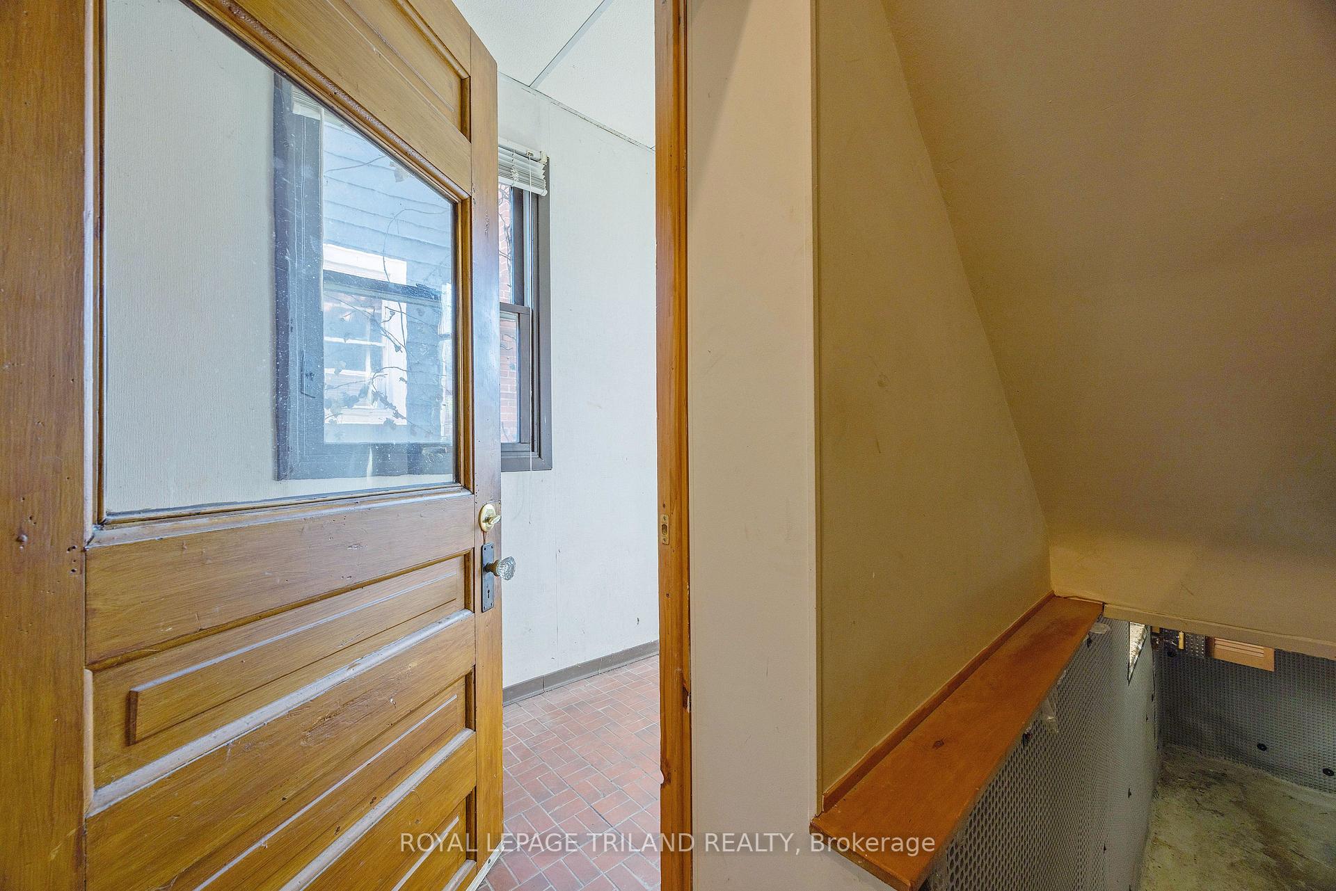 Photo 16 of 22 Hemlock Street, St. Thomas — HOMEH