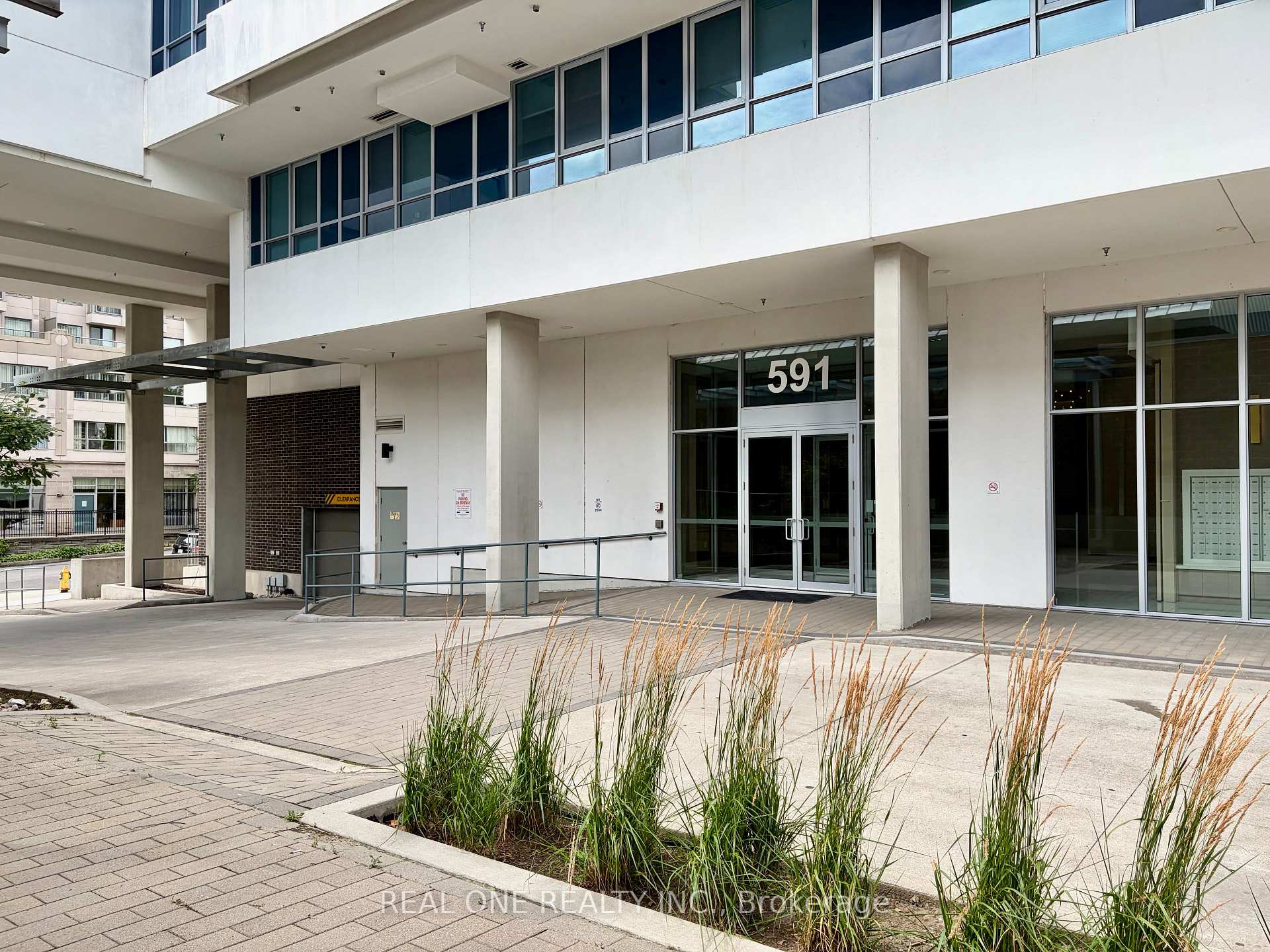 Photo 3 of Unit 308, 591 Sheppard Avenue E, North York, Bayview Village — HOMEH