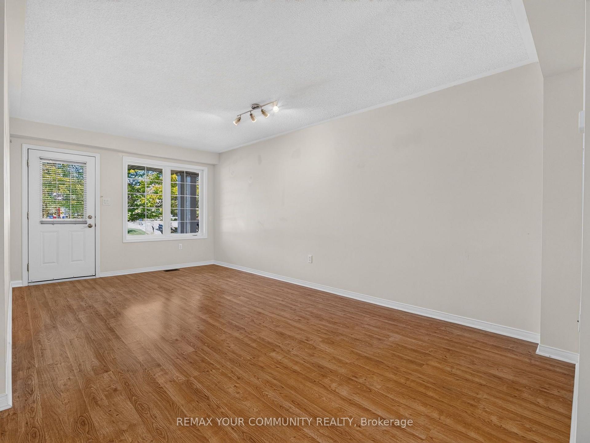 Photo 21 of 265 Sprucewood Crescent, Clarington, Bowmanville — HOMEH