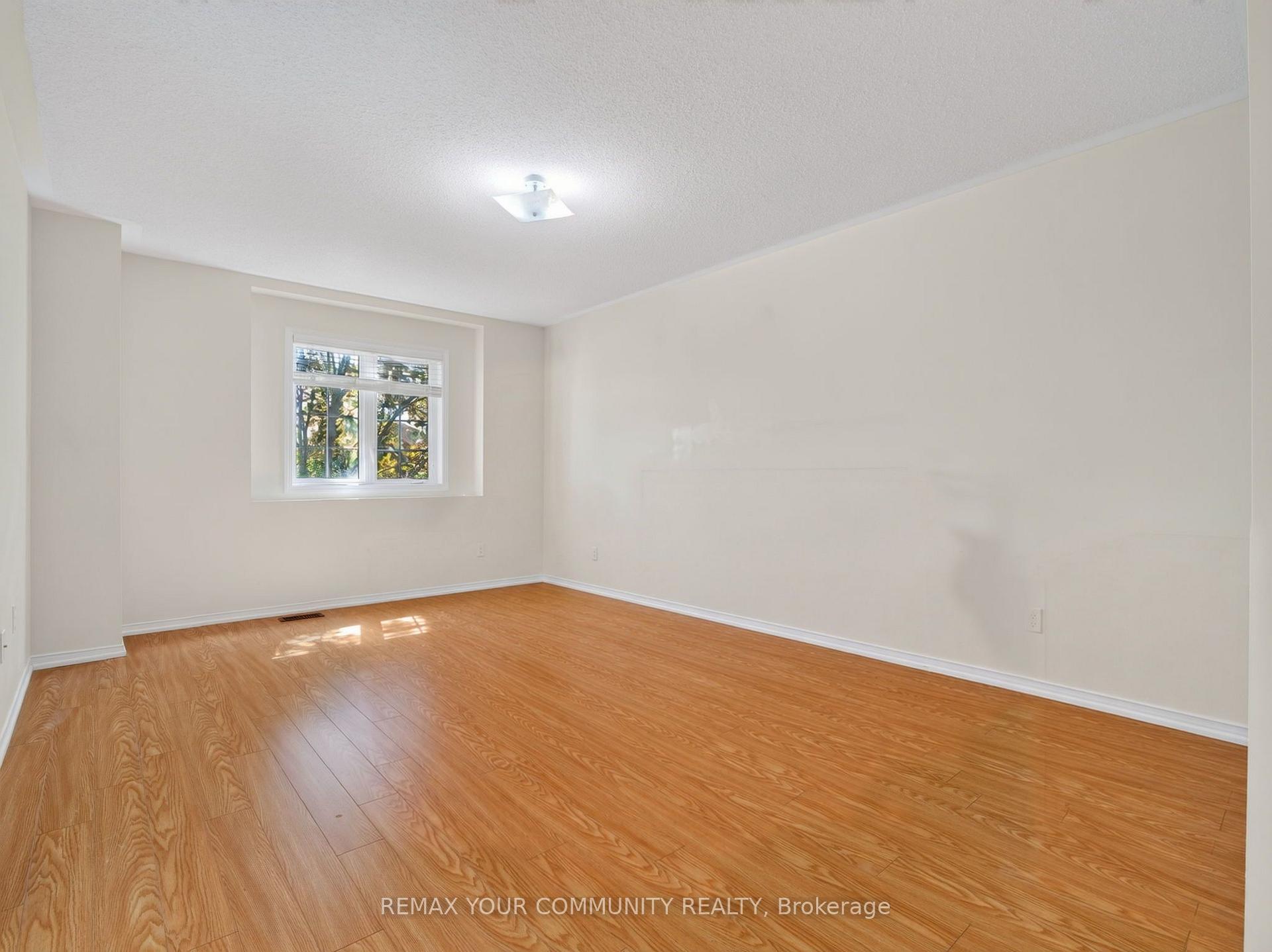 Photo 29 of 265 Sprucewood Crescent, Clarington, Bowmanville — HOMEH