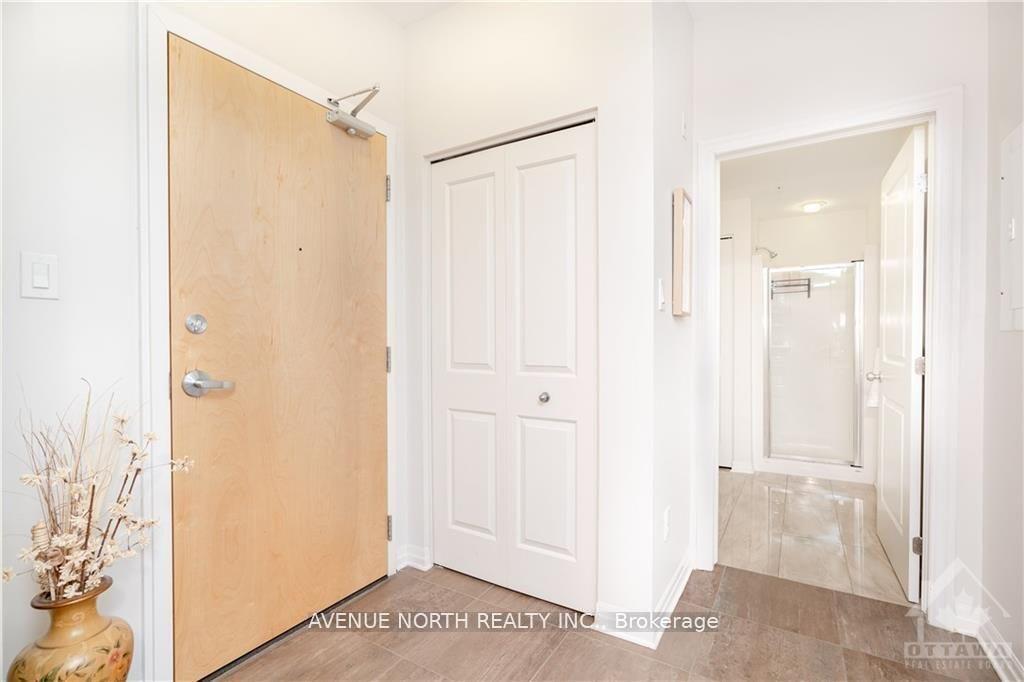 Photo 4 of Unit 401, 250 Winterfell Private, Ottawa, Hunt Club Park — HOMEH