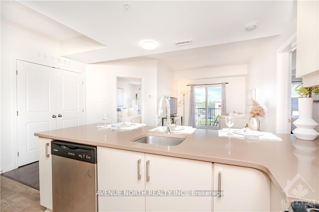 Photo 12 of Unit 401, 250 Winterfell Private, Ottawa, Hunt Club Park — HOMEH