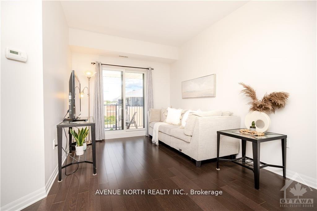Photo 13 of Unit 401, 250 Winterfell Private, Ottawa, Hunt Club Park — HOMEH