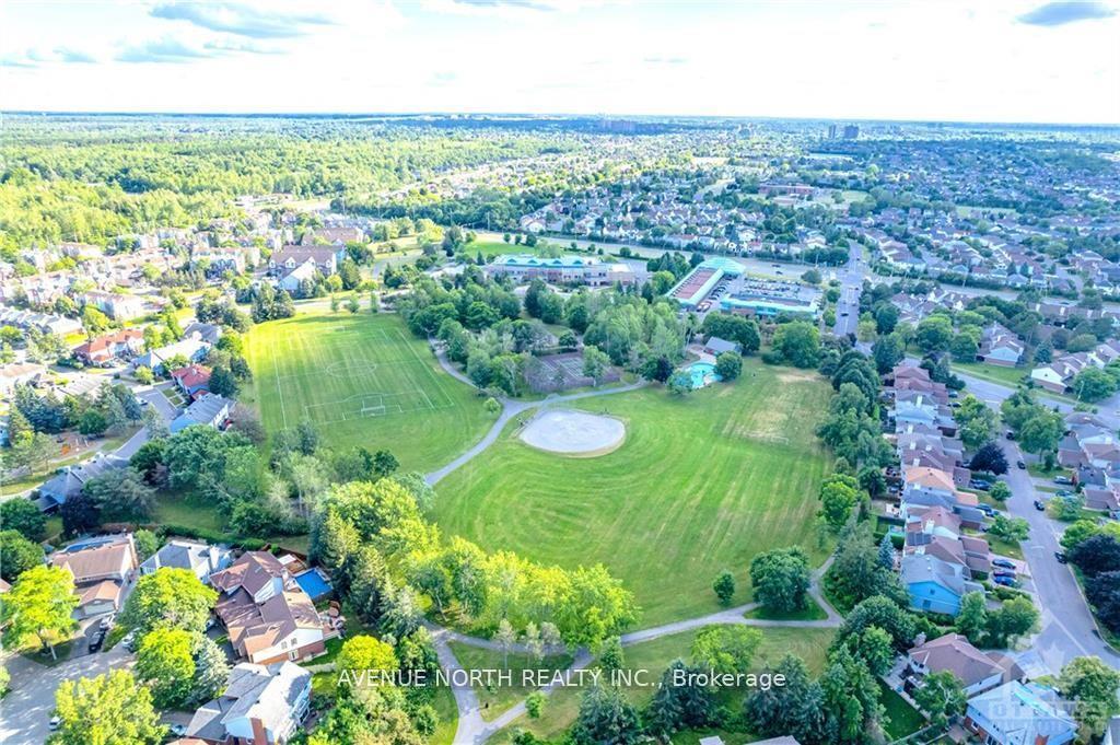 Photo 28 of Unit 401, 250 Winterfell Private, Ottawa, Hunt Club Park — HOMEH
