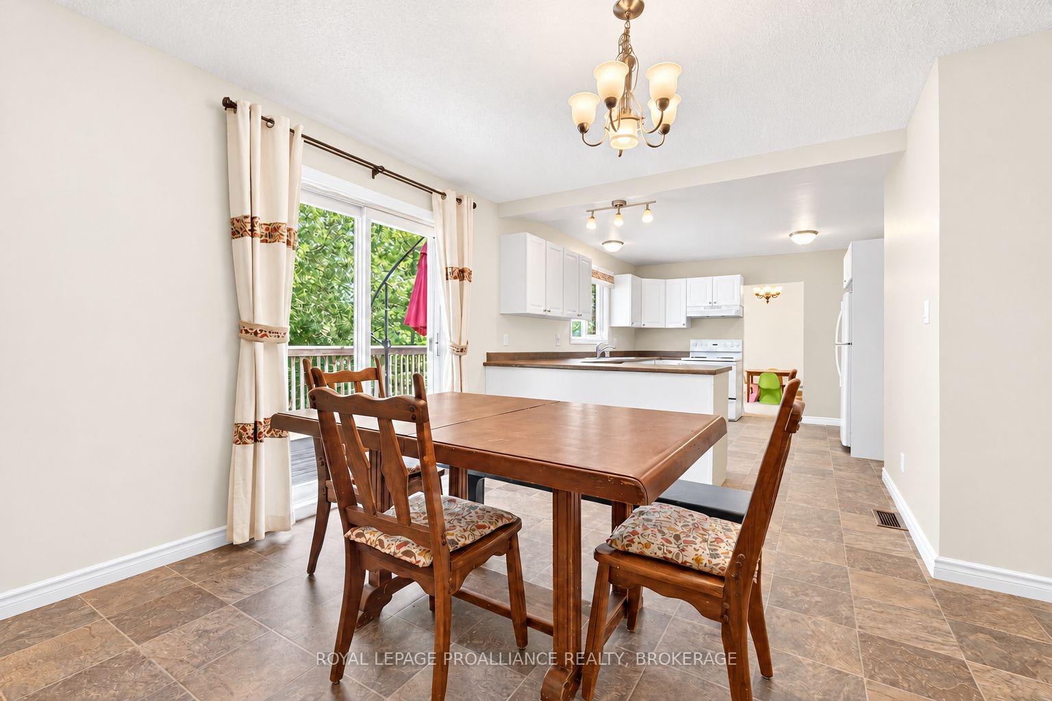 Photo 11 of 900 Nottinghill Avenue, Kingston, North of Taylor-Kidd Blvd — HOMEH