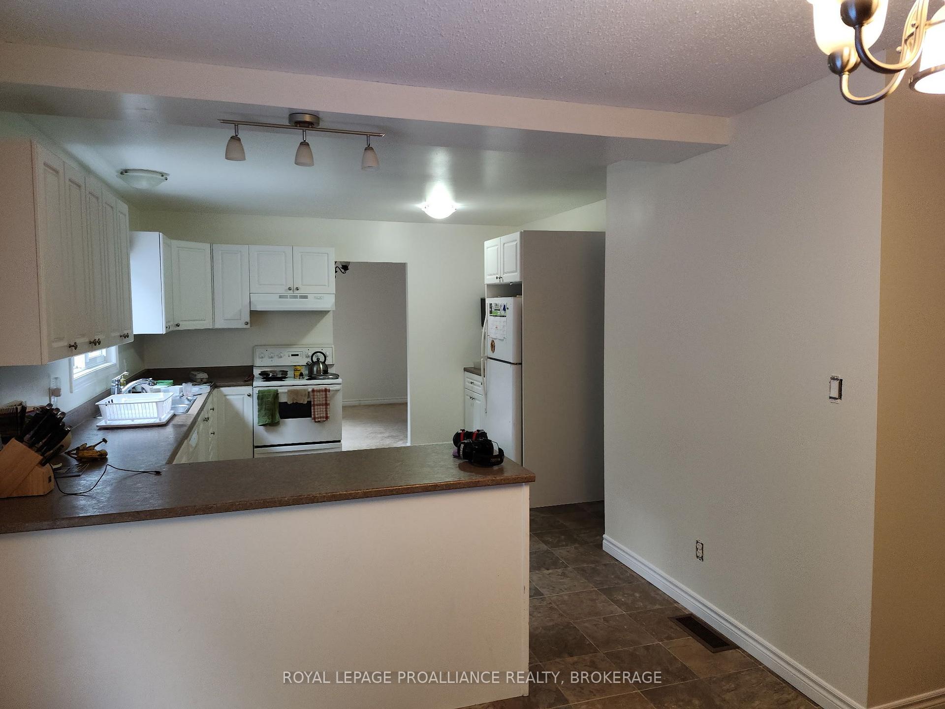 Photo 14 of 900 Nottinghill Avenue, Kingston, North of Taylor-Kidd Blvd — HOMEH