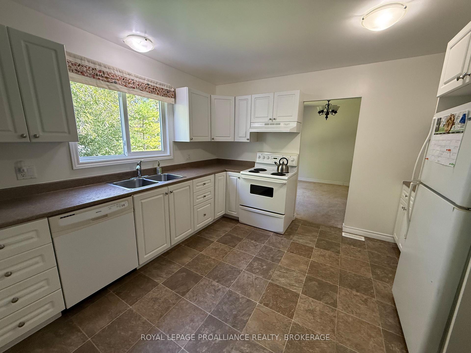 Photo 15 of 900 Nottinghill Avenue, Kingston, North of Taylor-Kidd Blvd — HOMEH