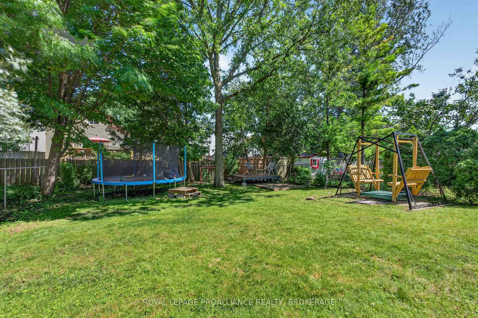Photo 37 of 900 Nottinghill Avenue, Kingston, North of Taylor-Kidd Blvd — HOMEH